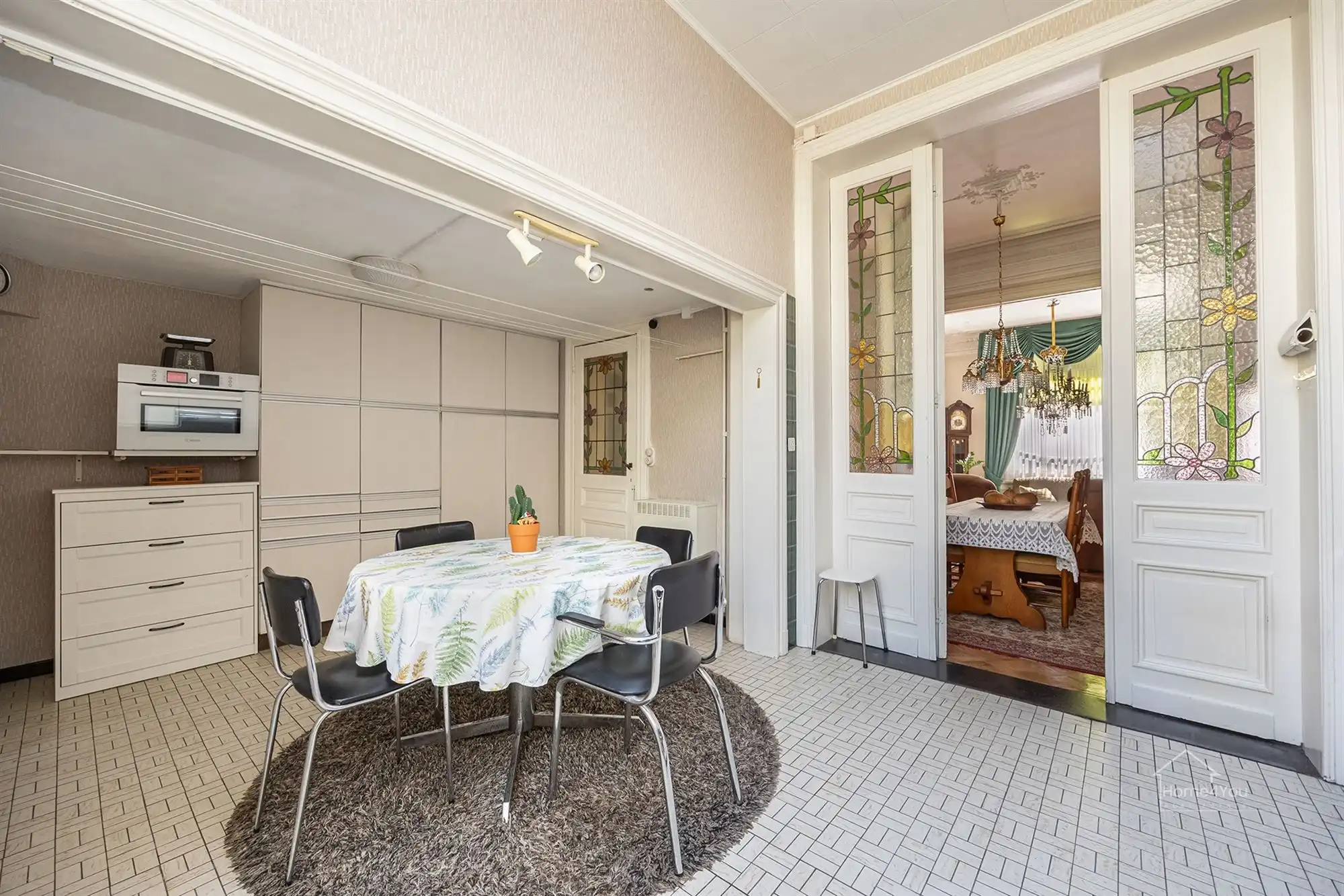 Authentiek herenhuis met 5 slaapkamers en tuin. foto 12