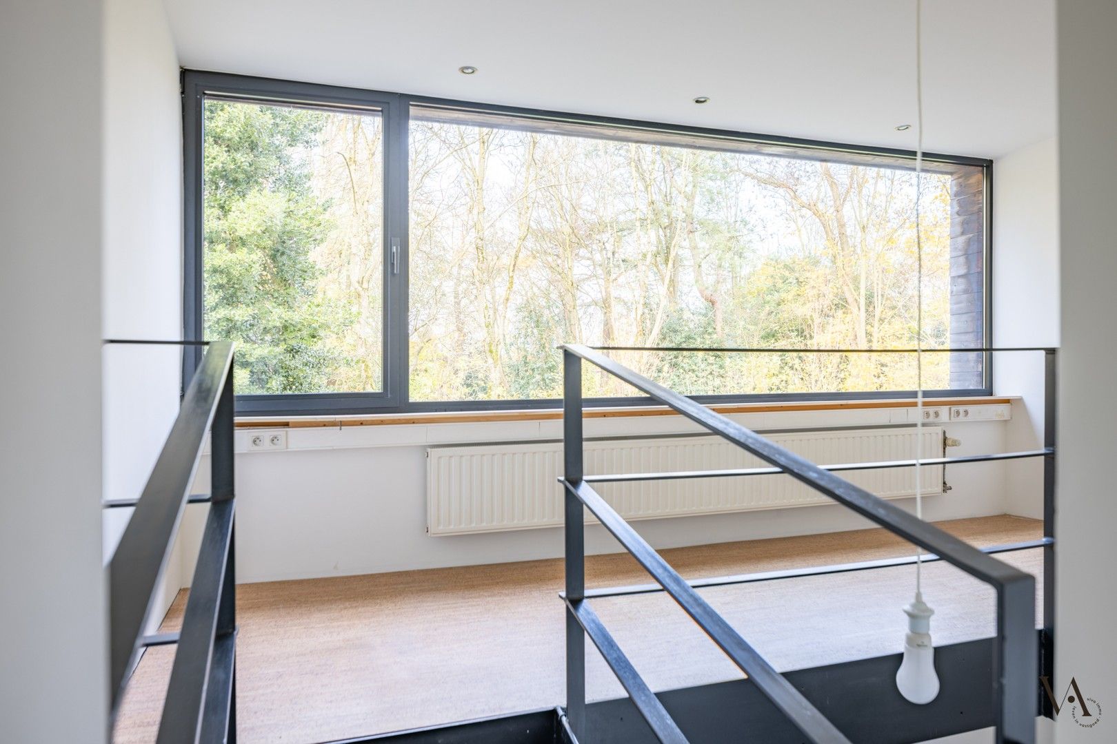 Gerenoveerde gezinswoning met tuin aan Park Michotte foto 6