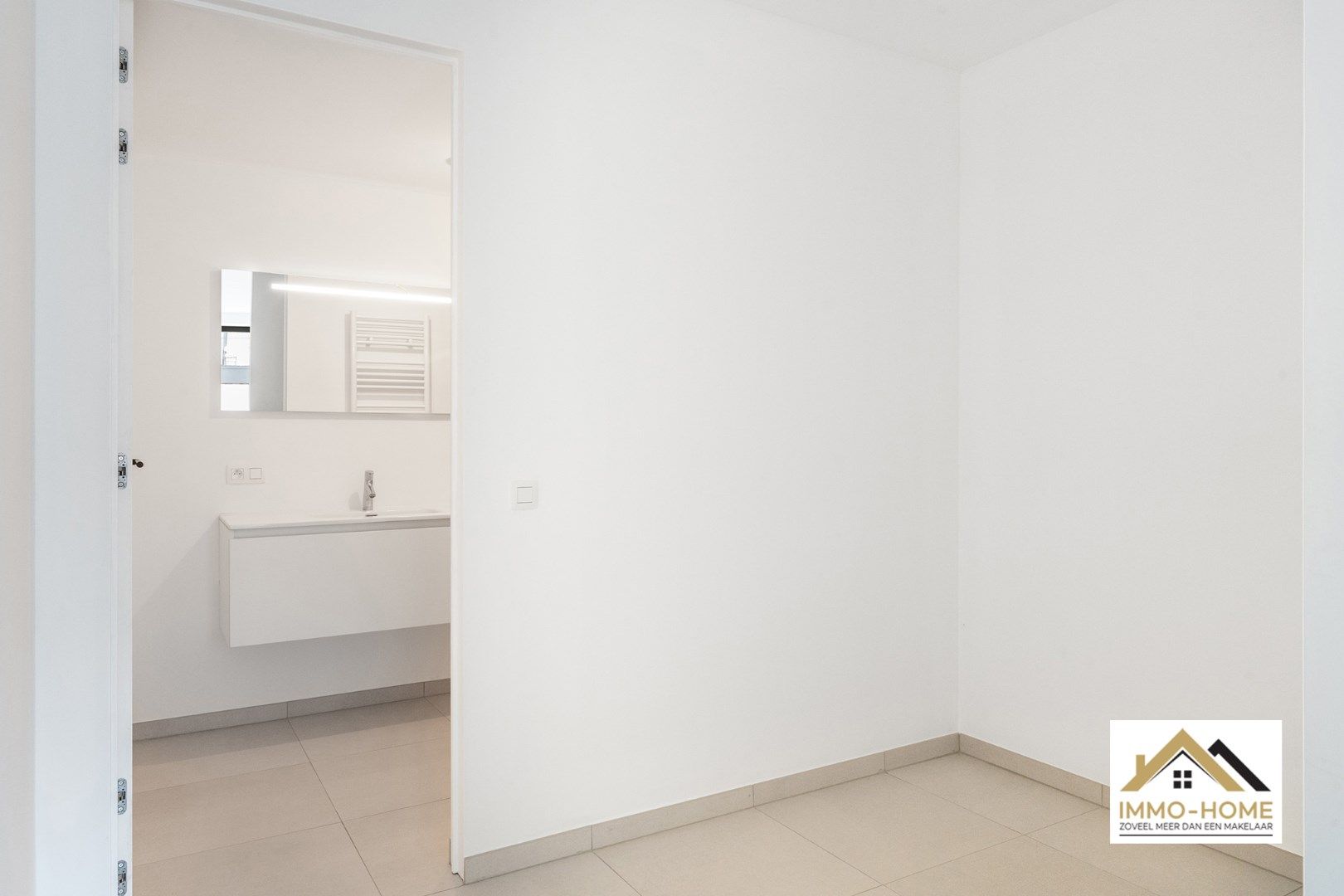Modern gelijkvloers appartement!! foto 13
