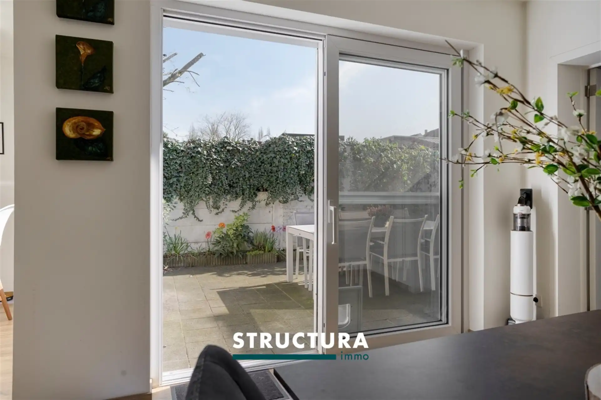 Ruime, volledig gerenoveerde woning in hartje centrum foto 11