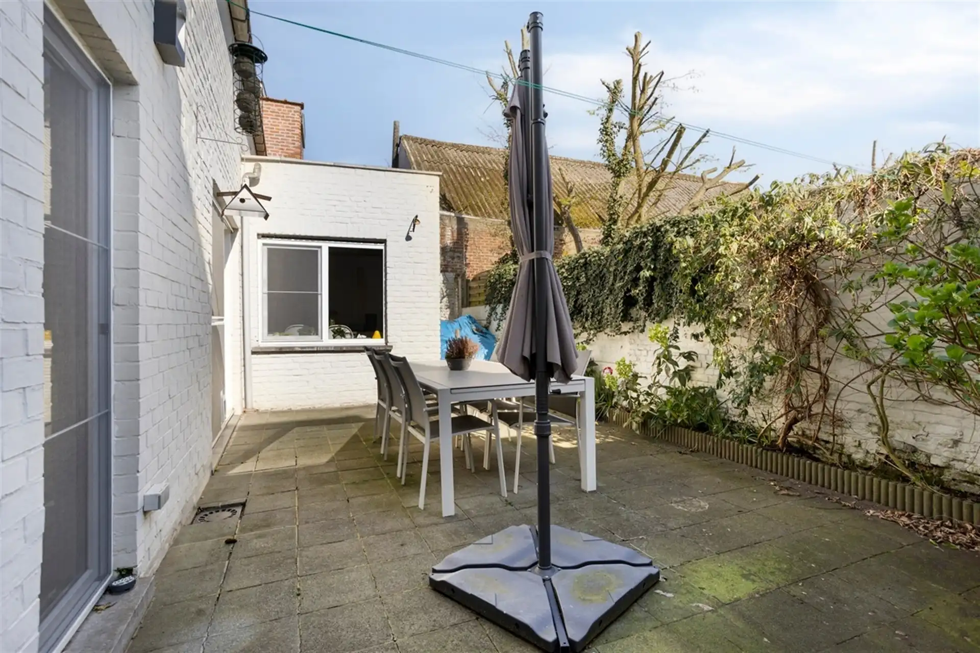 Ruime, volledig gerenoveerde woning in hartje centrum foto 11