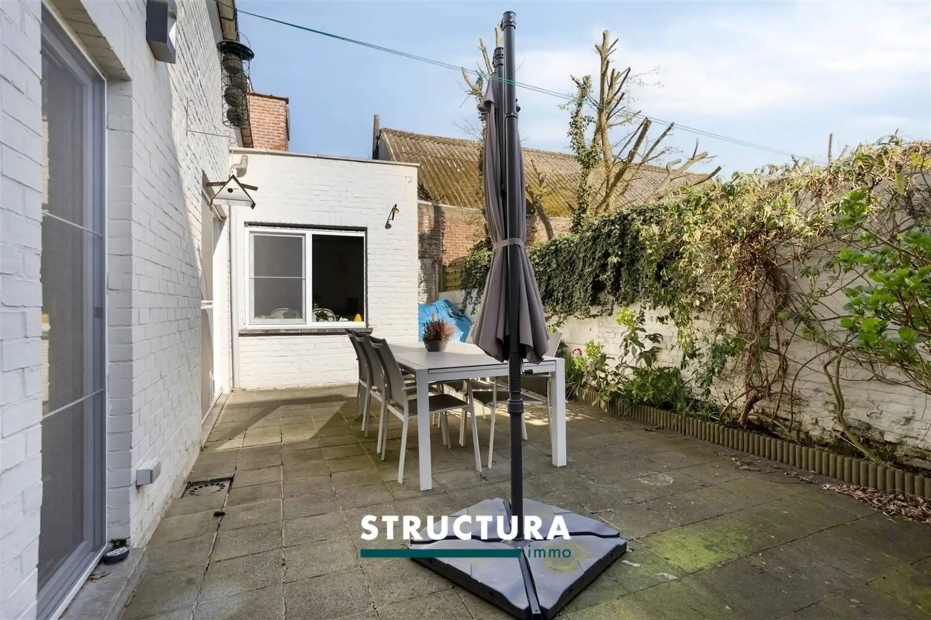 Ruime, volledig gerenoveerde woning in hartje centrum foto 11