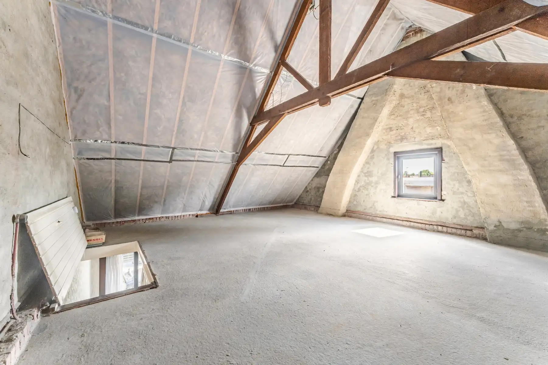 Rustig gelegen woning met opslagplaats foto 14