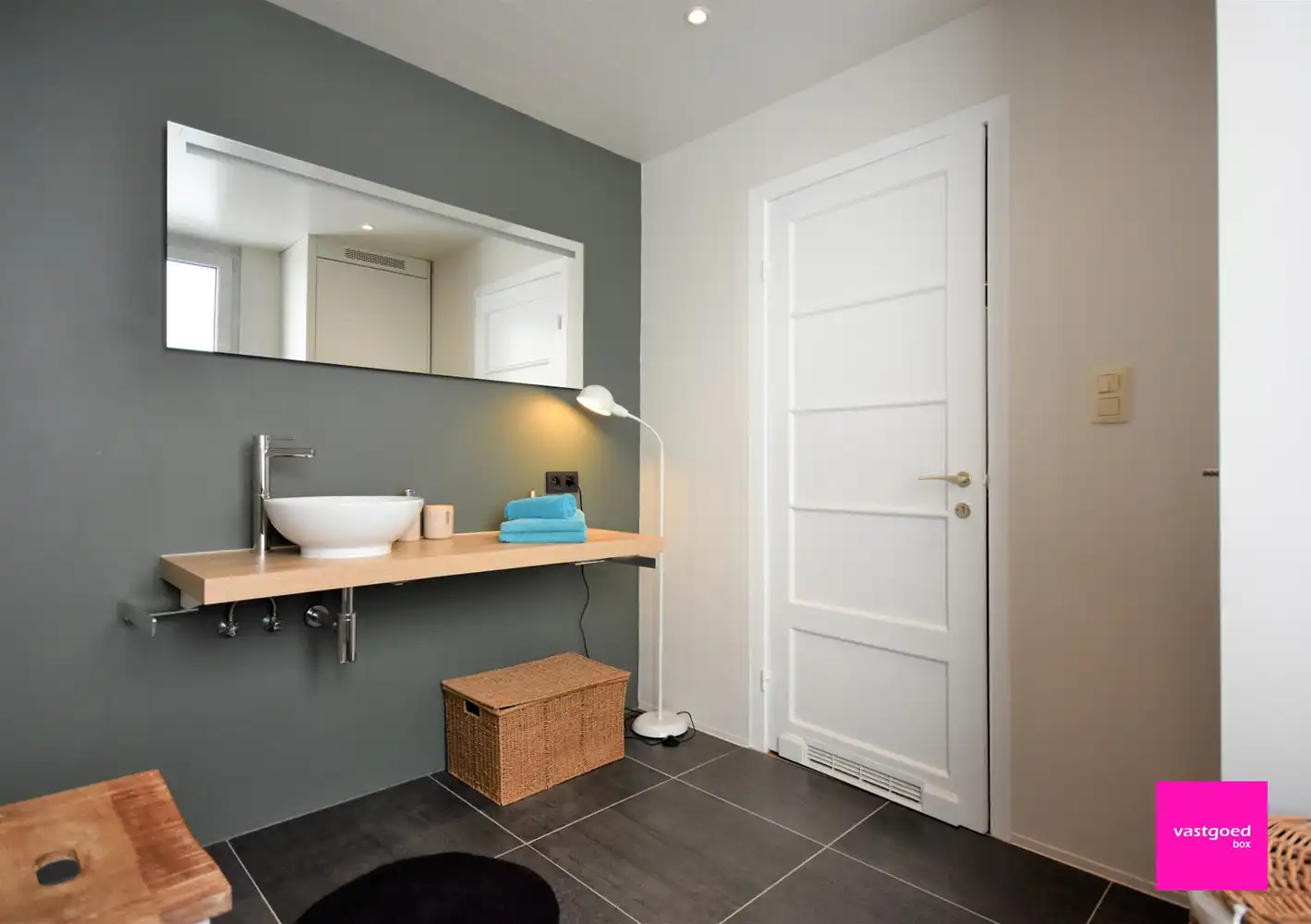 Karaktervol gerenoveerde rijwoning, Oostende foto 16