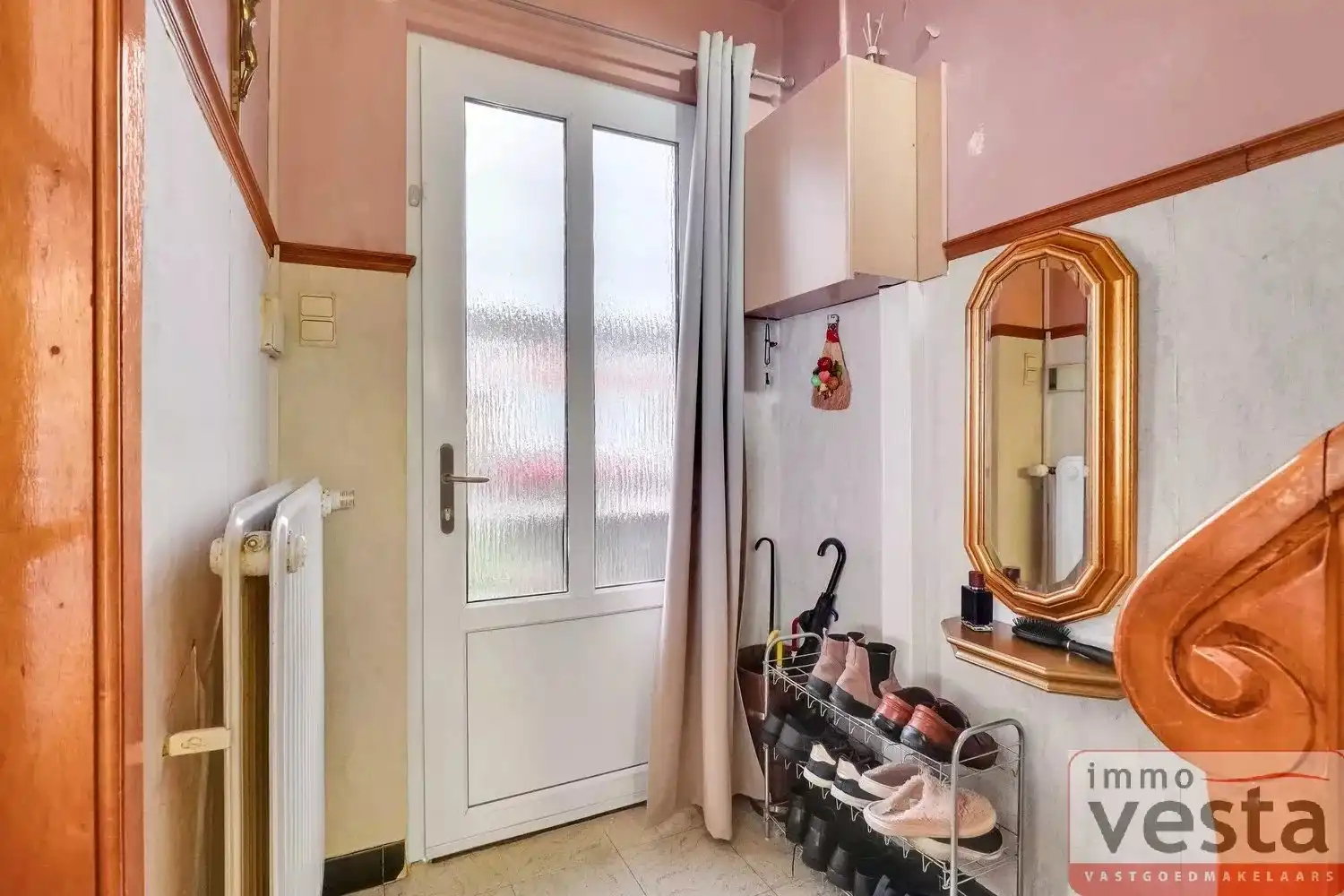 Ruime, te renoveren halfopen woning foto 18