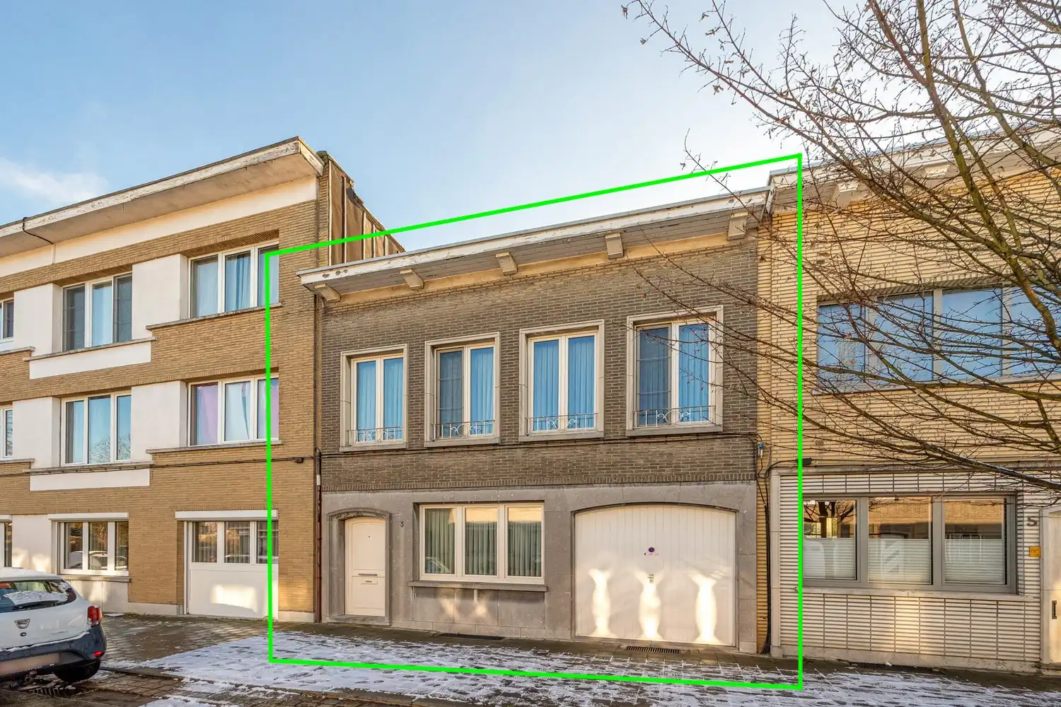 Charmante gezinswoning met 4 -slk en garage foto 2