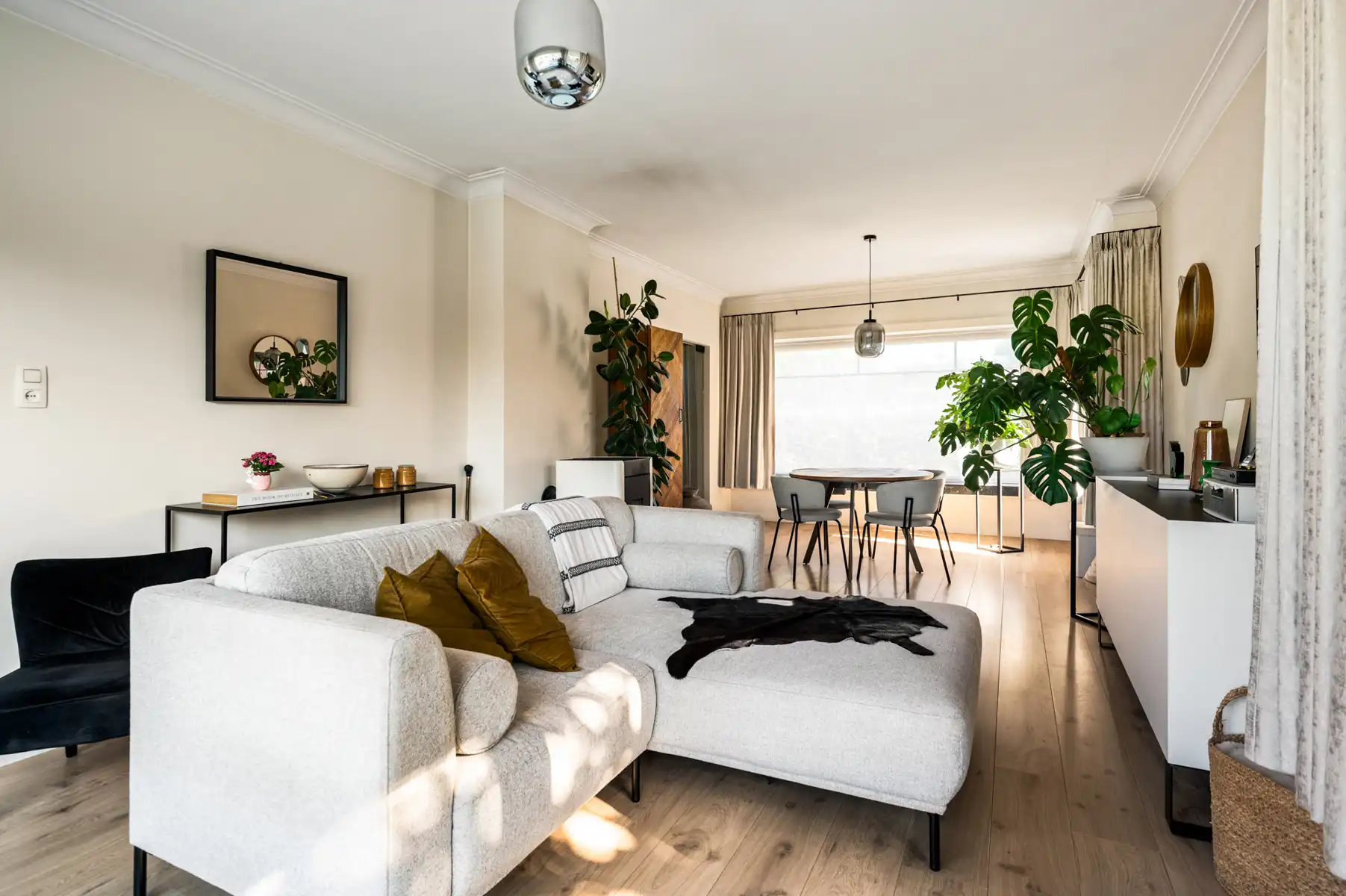 Woning met stalling/bijgebouw op 1,3Ha foto 8