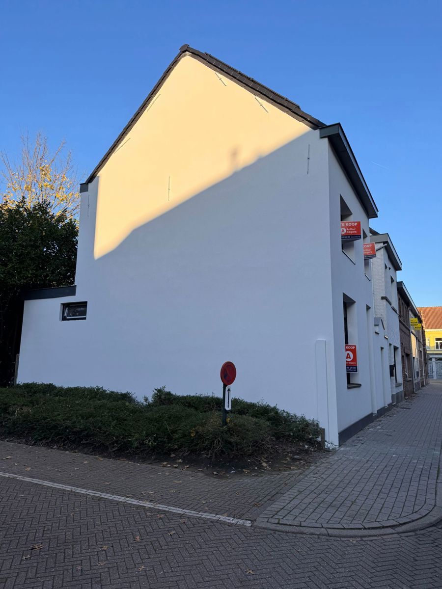 Gerenoveerde woning in hartje Baasrode foto 3