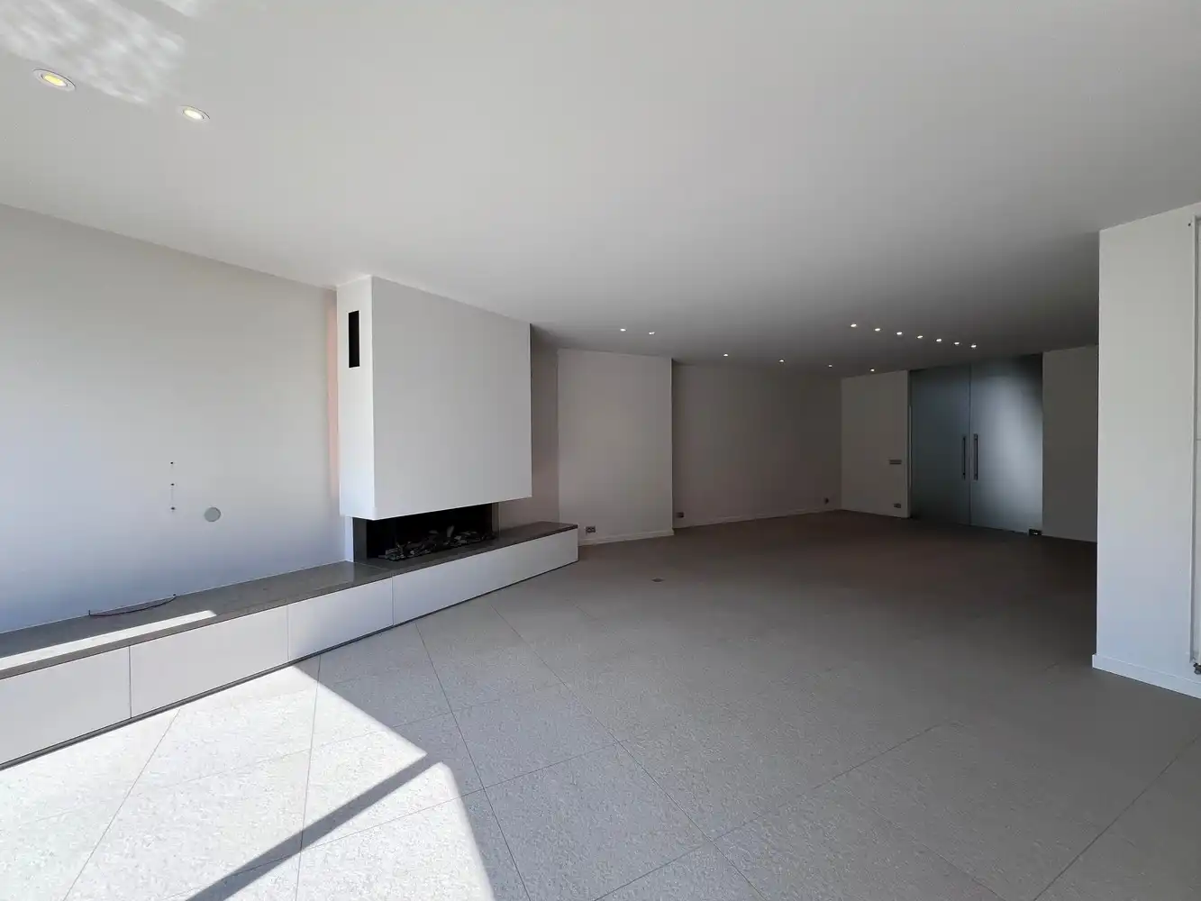 Instapklare woning met 5 slaapkamers en praktijk/kantoorruimte foto 3