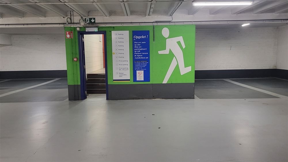 12 Parkings in rotatieparking  te Antwerpen-centrum foto 6