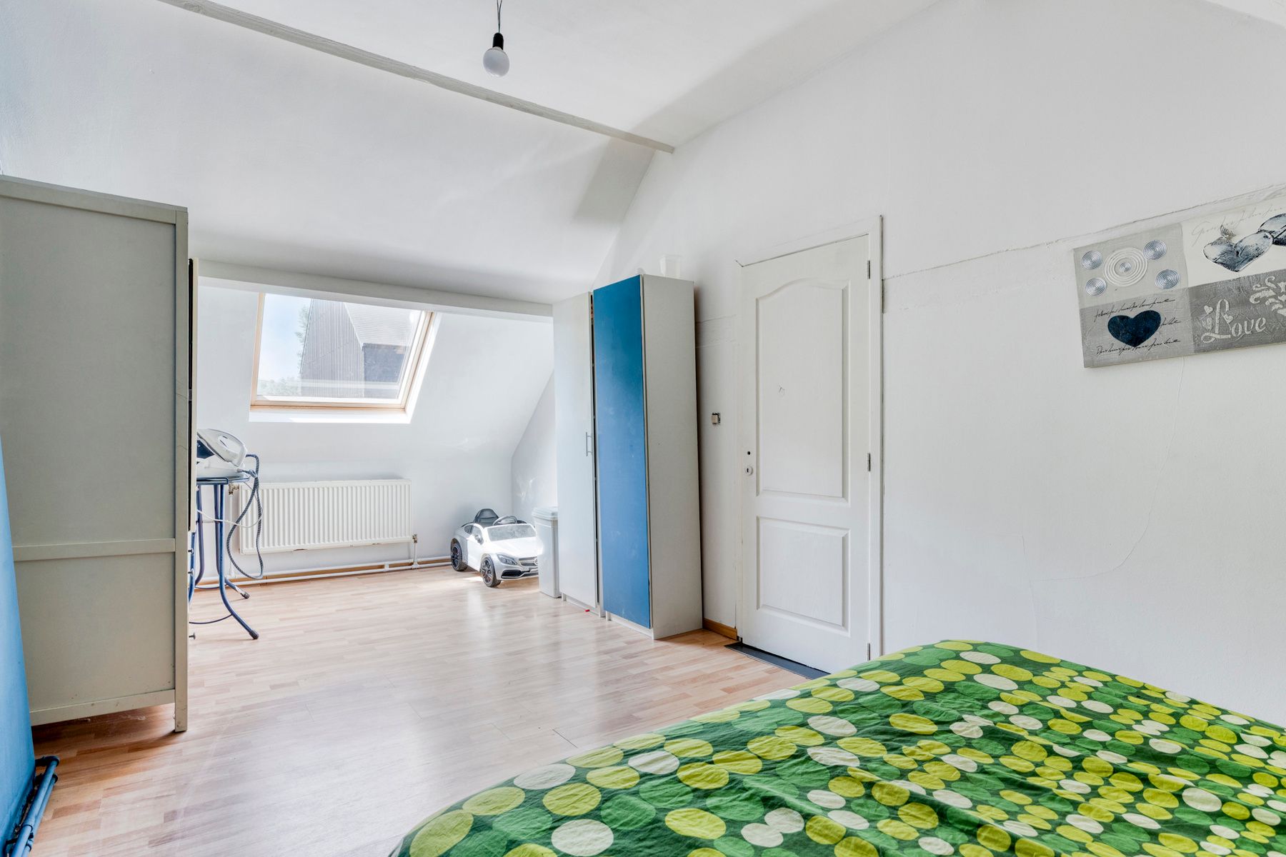 Half-open bebouwing met 3 slaapkamers en tuin! foto 12