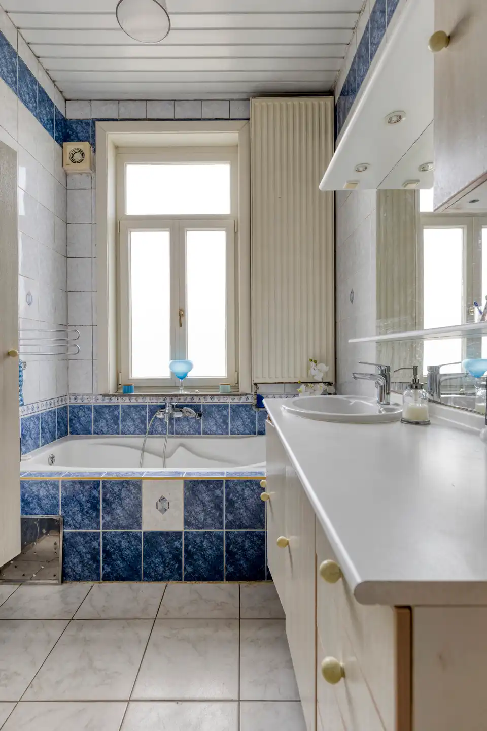 Gezellige woning 4 slpk, groot atelier 100m² en zonneterras foto 17