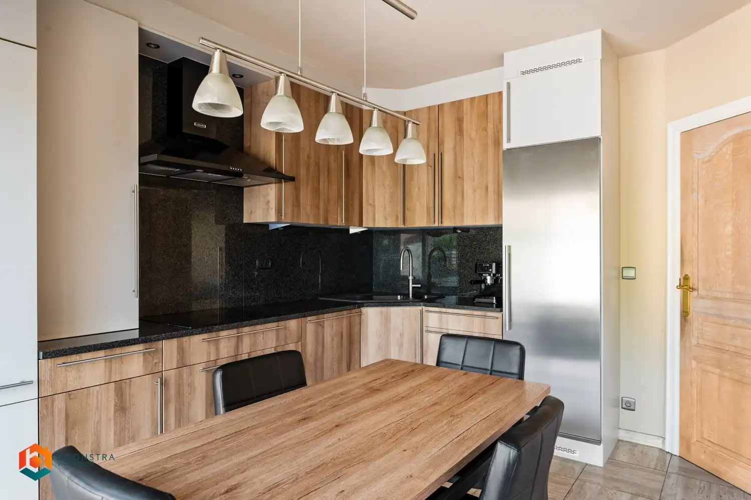 Gelijkvloerse woning met 3 slpkrs en prachtige tuin foto 13