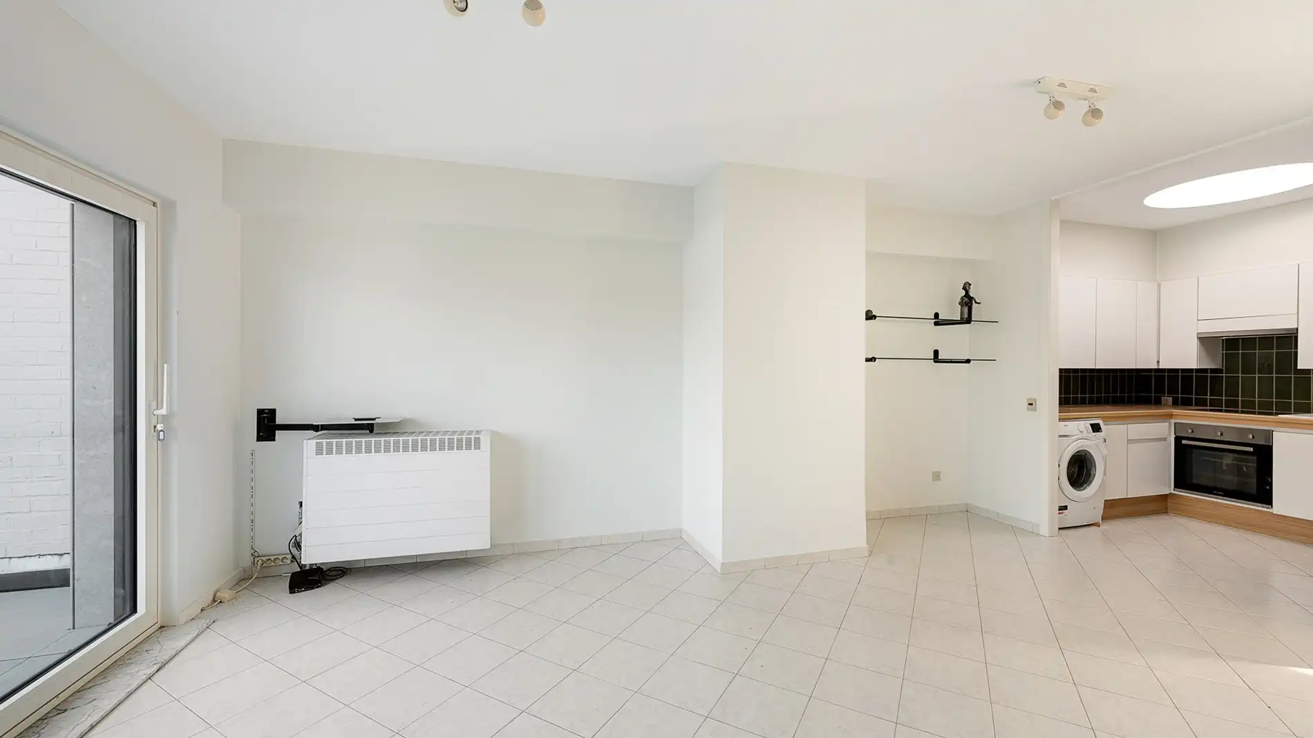 Penthouse te koop met ruim terras nabij het strand foto 9