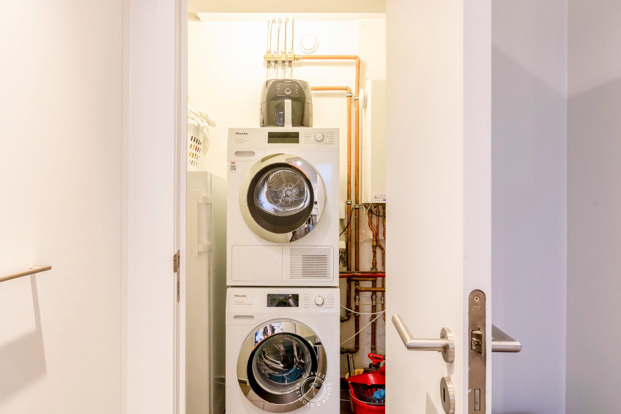 Bijzonder comfortabel twee slaapkamer appartement foto 17