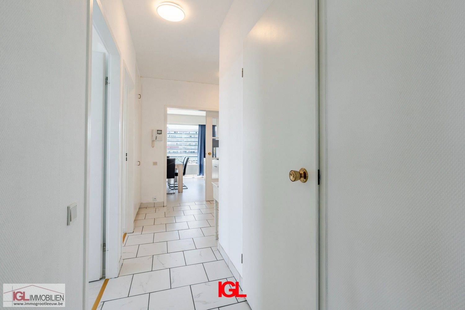 Appartement op de 9de verdieping te koop in Anderlecht foto {{pictureIndex}}
