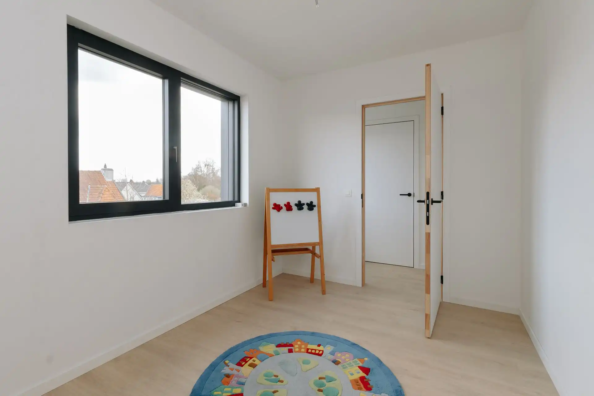 Nieuwbouwwoning met hoog wooncomfort op een centrale ligging foto 13