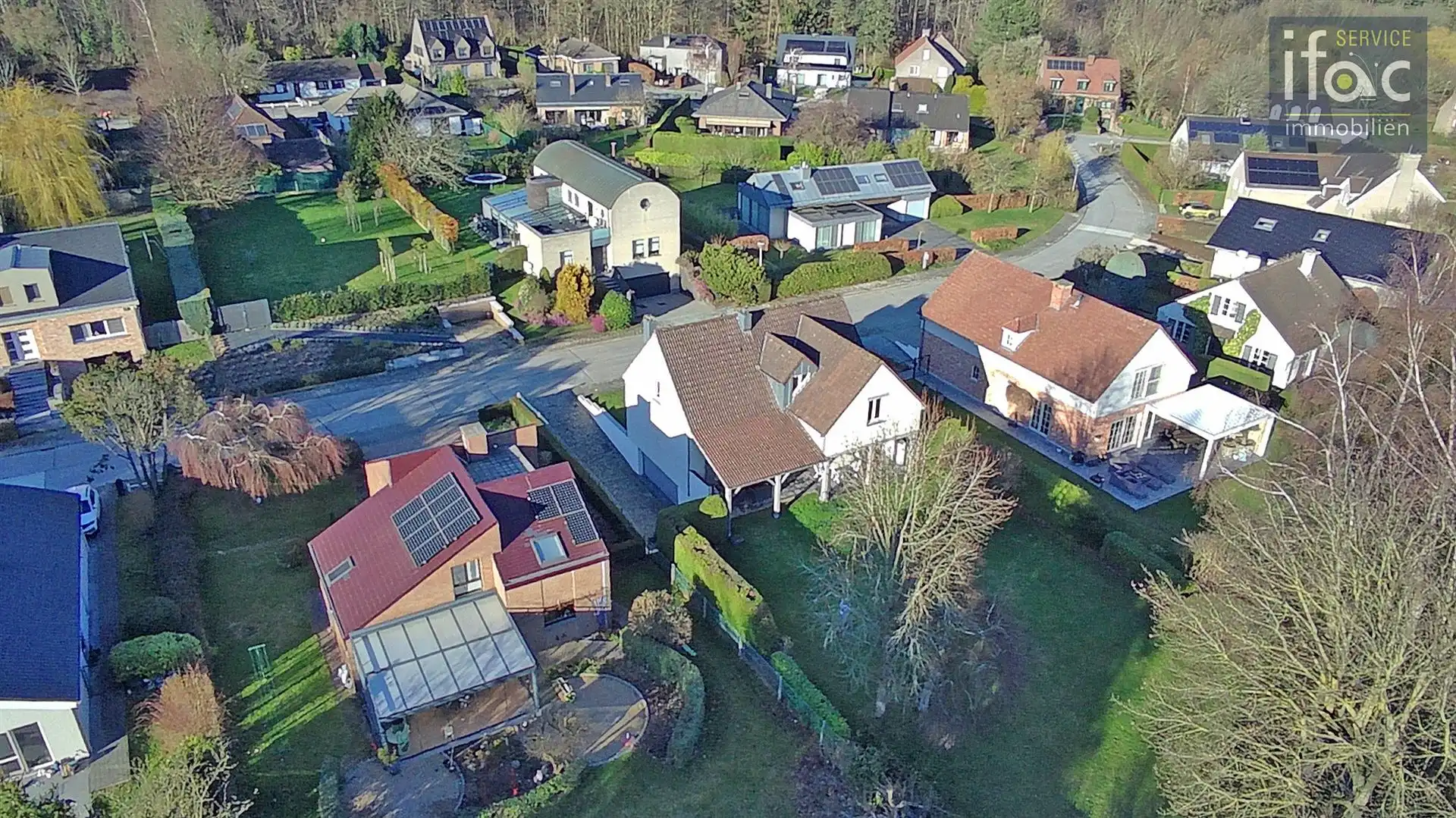 Centraal en rustig gelegen zuid gerichte villa op 11a16ca  foto 35