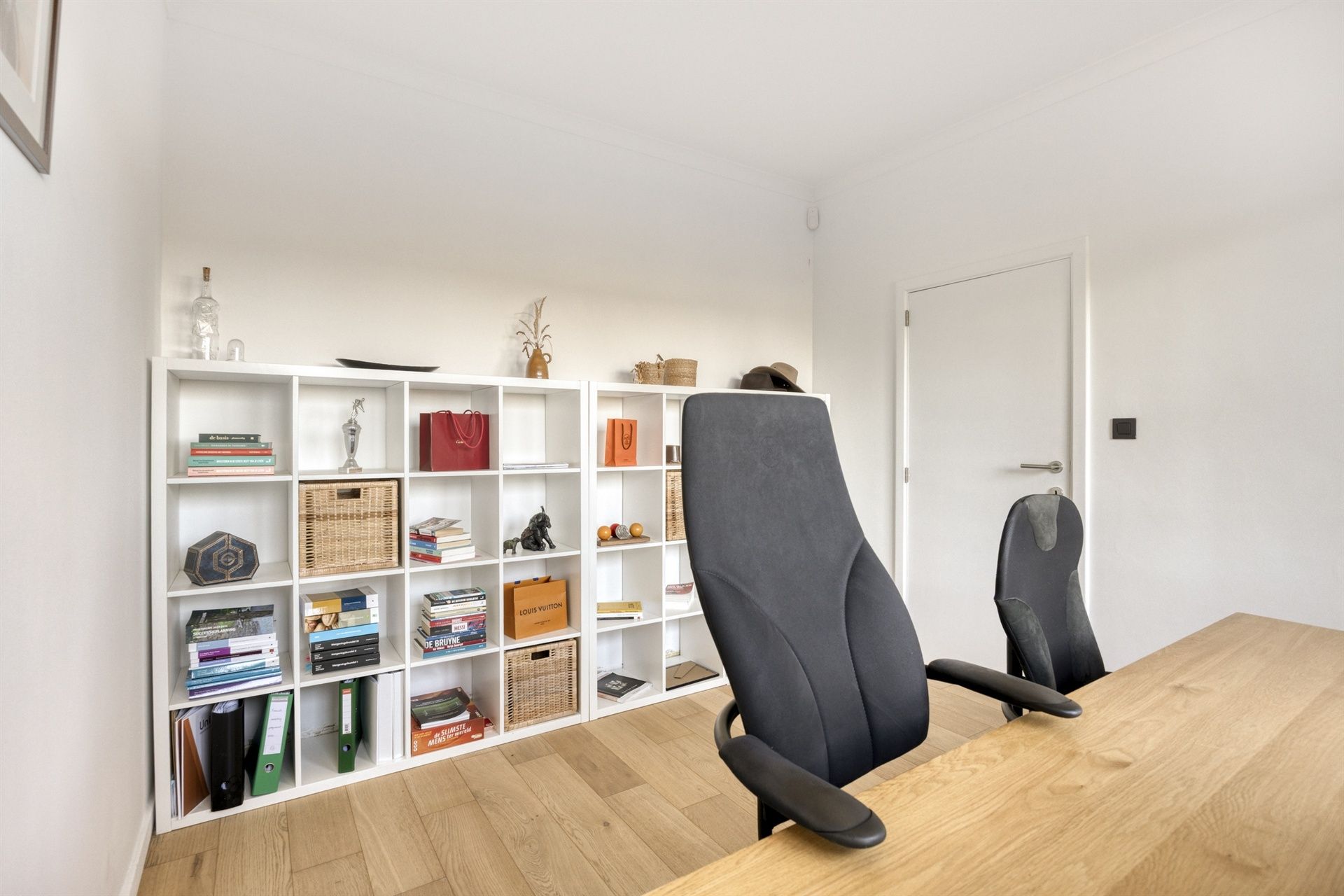 Ruime villa op 16a in groene oase! foto 13