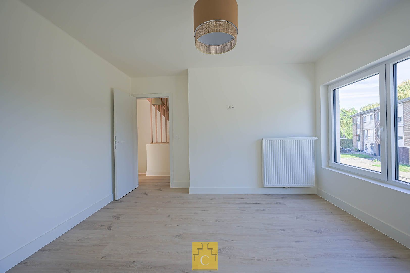 Zeer ruime en stijlvolle driegevelvilla met 3 a 4 slaapkamers, ruime garage van bijna 60m2, zonnepanelen en verzorgde tuin foto 21
