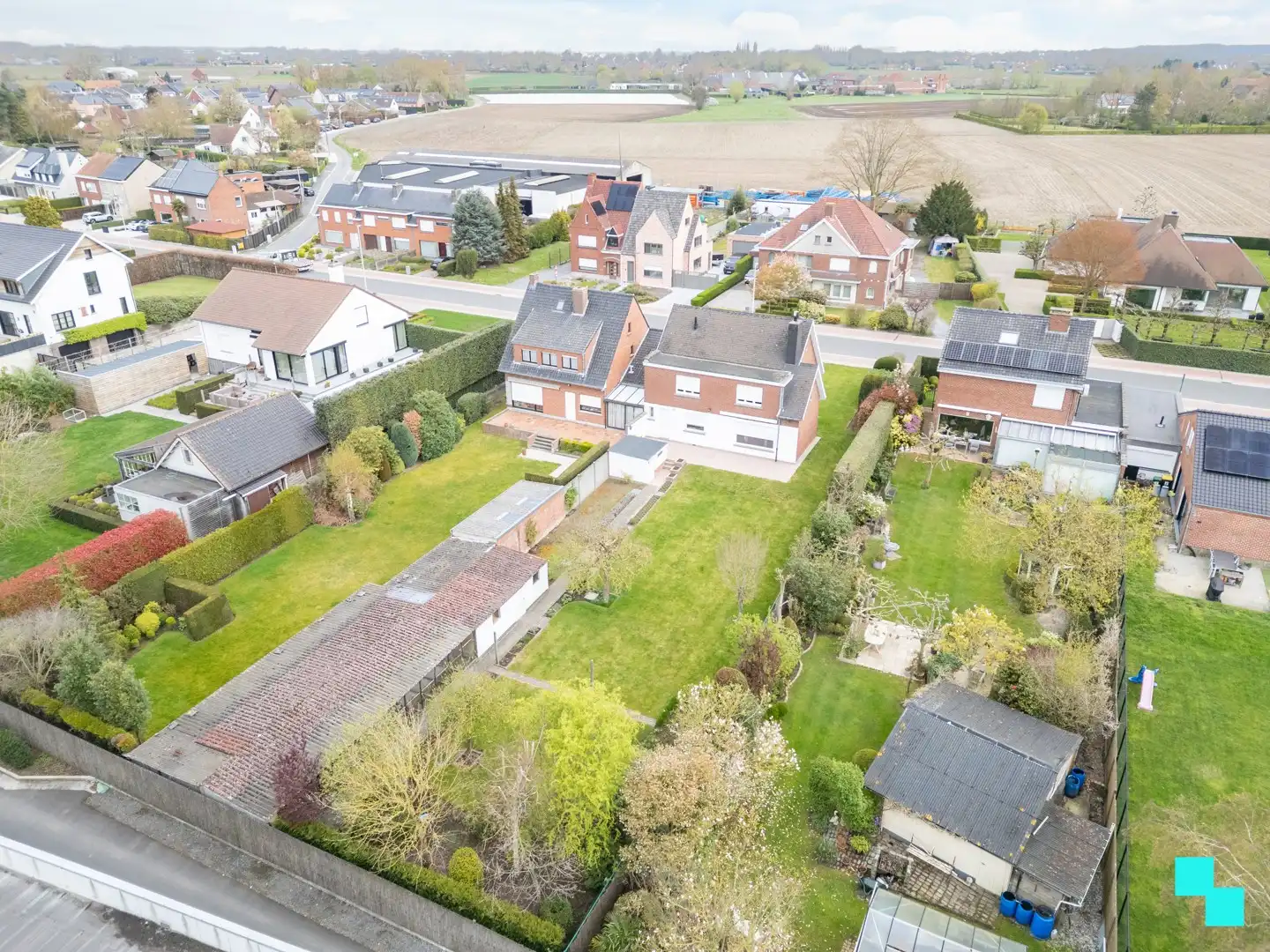 Karaktervolle halfopen bebouwing op ruim perceel te Emelgem foto 27