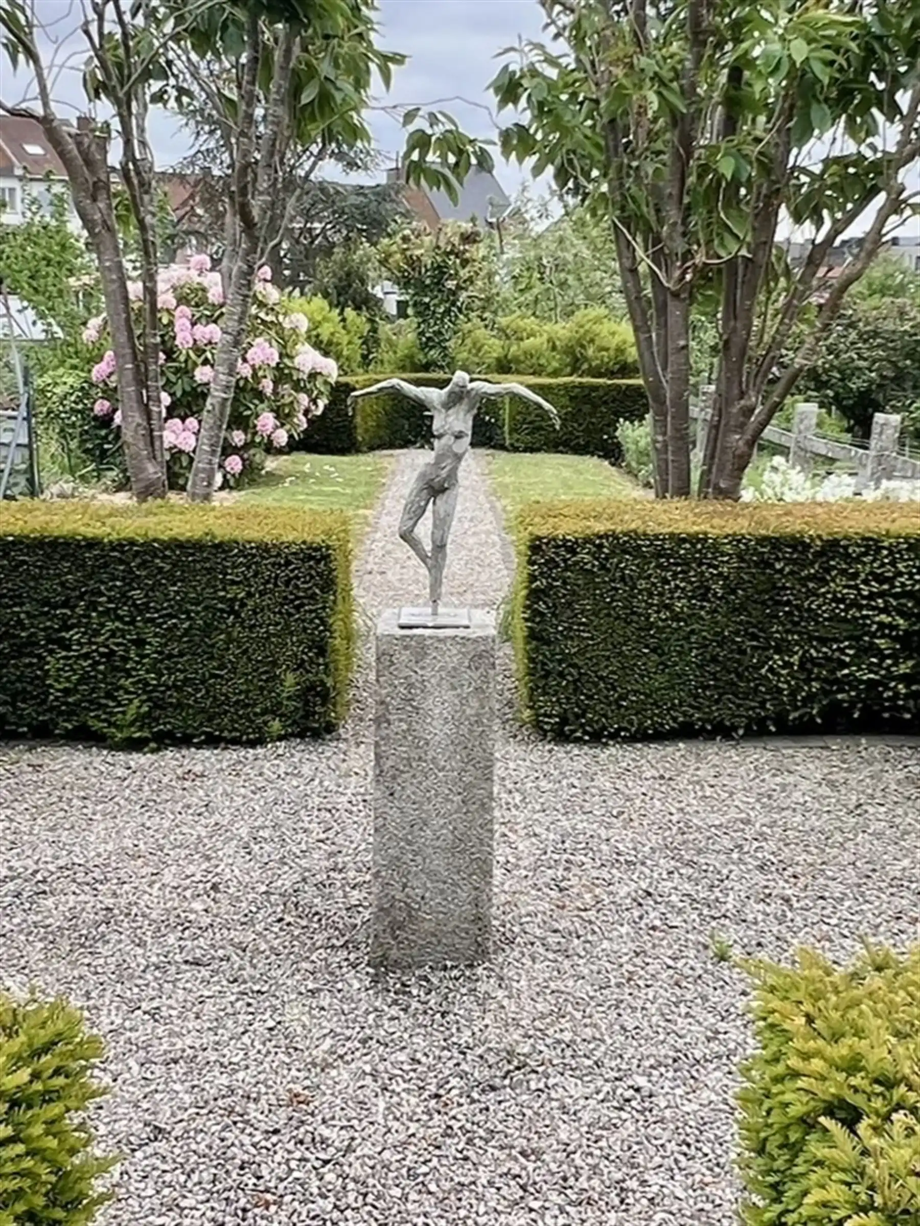 Gezellige woning met 3 slaapkamers, mooie tuin en zolder met mogelijkheden foto 15