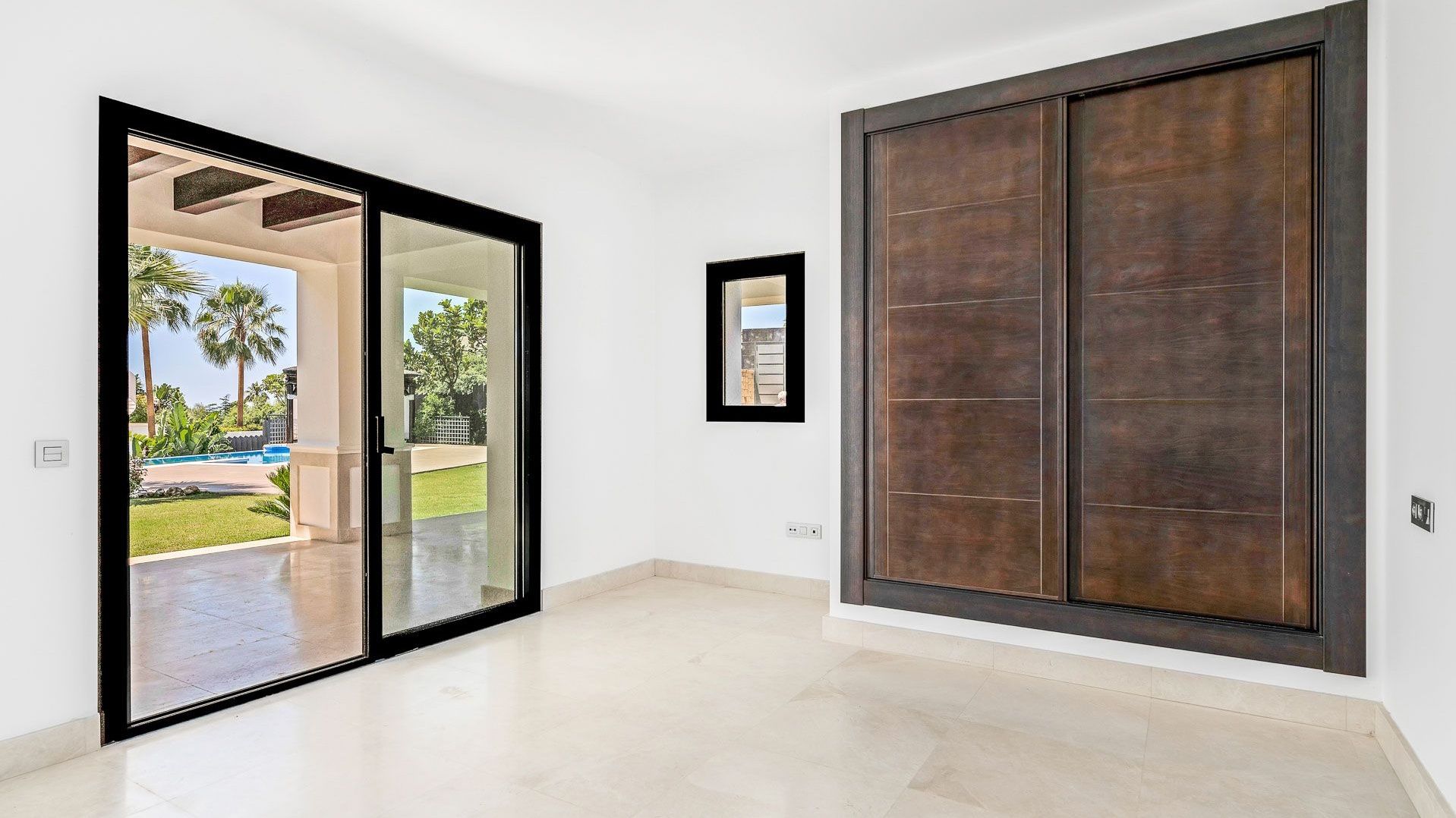 Recent gebouwde villa op toplocatie in Sierra Blanca foto 13