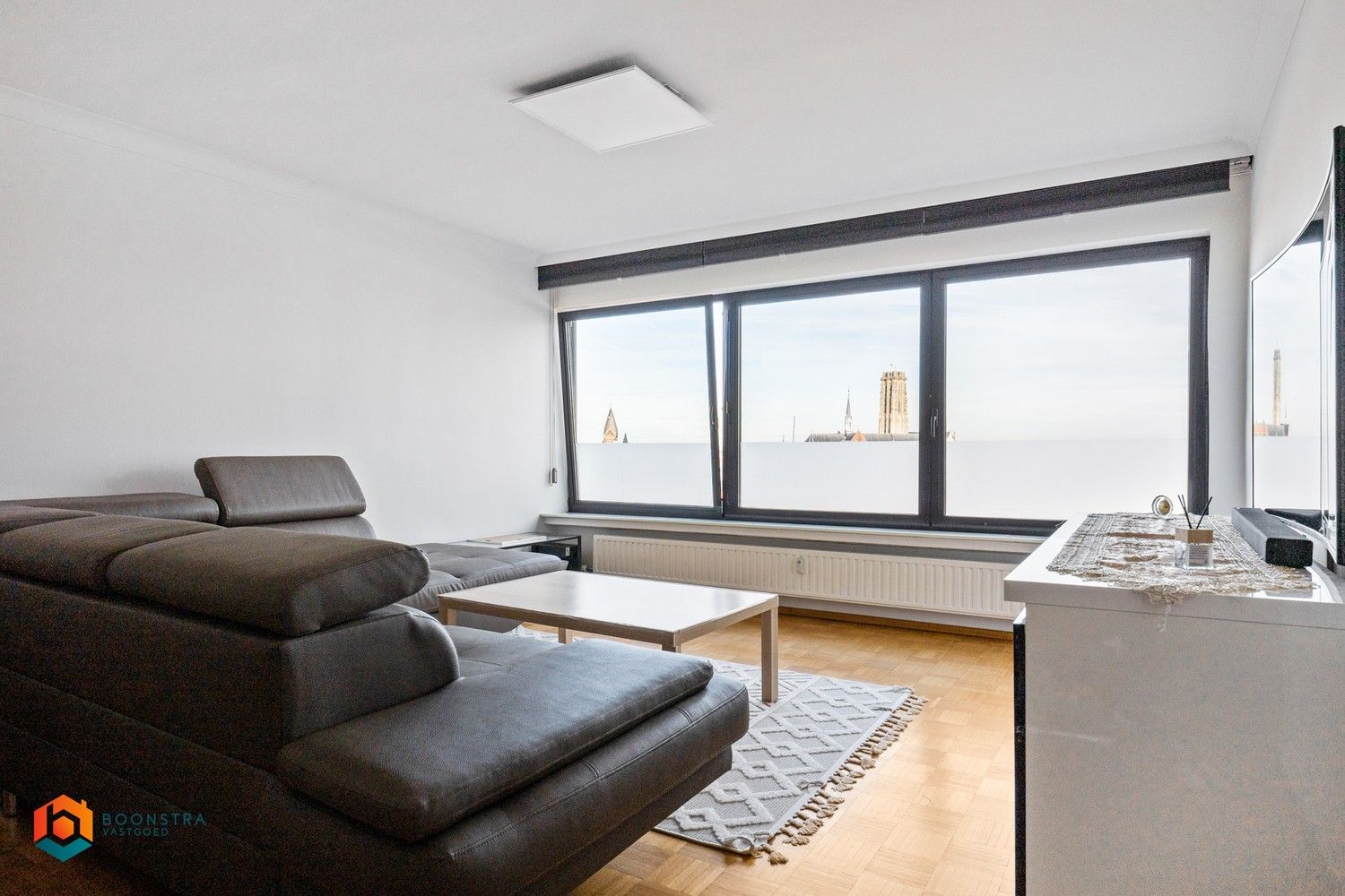 Ruim app met 2 slpkrs en terras foto 4