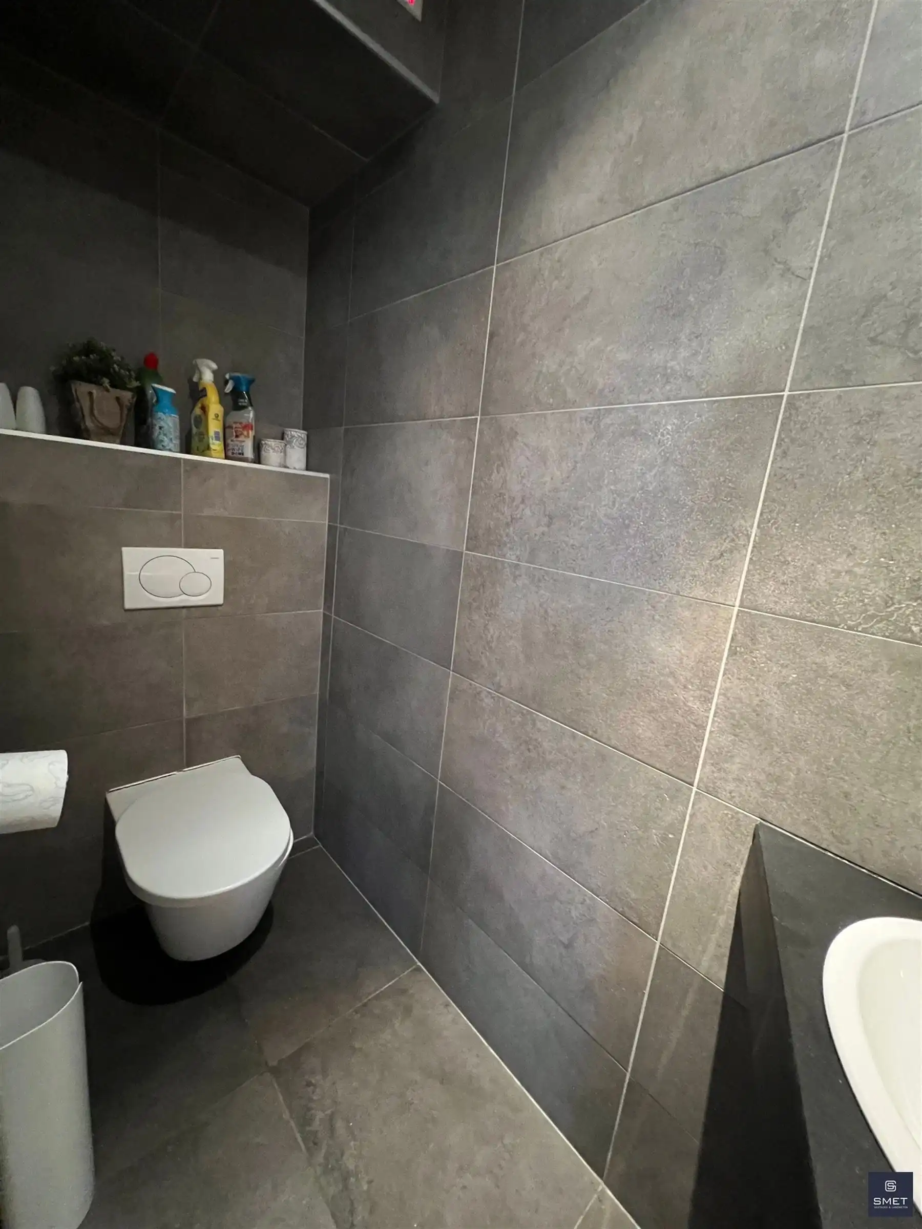 RUIME WONING (GLVLRS) MET 2 SLPKS, GAR. EN TUIN foto 13