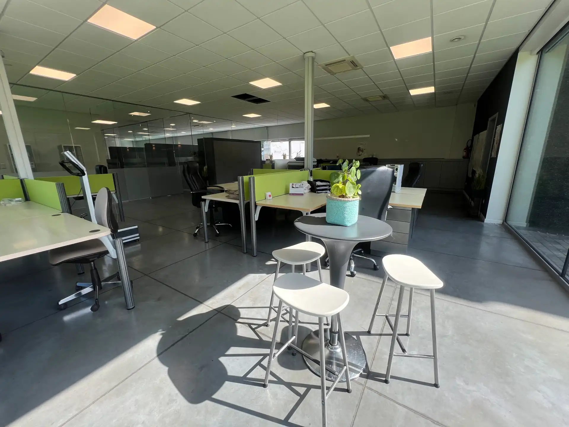 MULTIFUNCTIONEEL EN ENERGIEZUINIG BEDRIJFSGEBOUW  foto 10