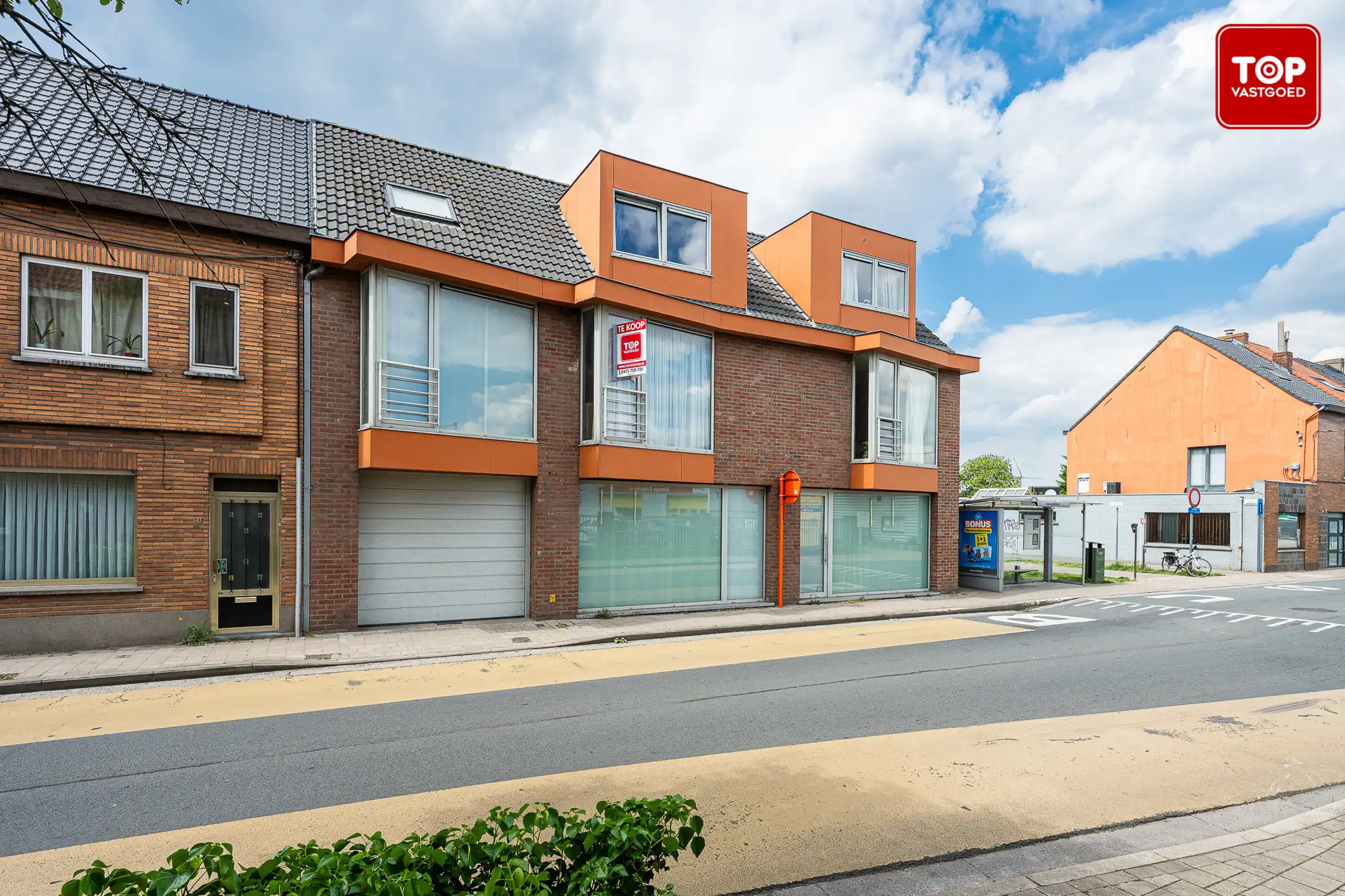 Instapklaar appartement (EPC B) met 2 slaapkamers en privatieve autostaanplaats.  foto 2