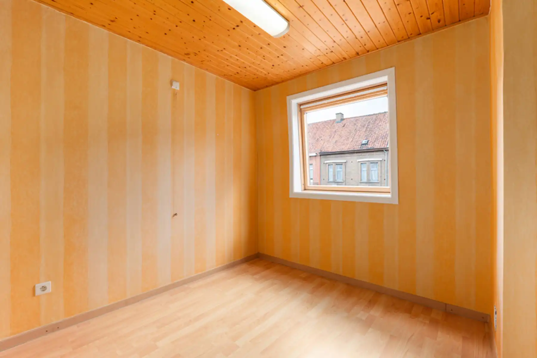 Gezinswoning met tuin op rustige ligging in Roeselare foto 12