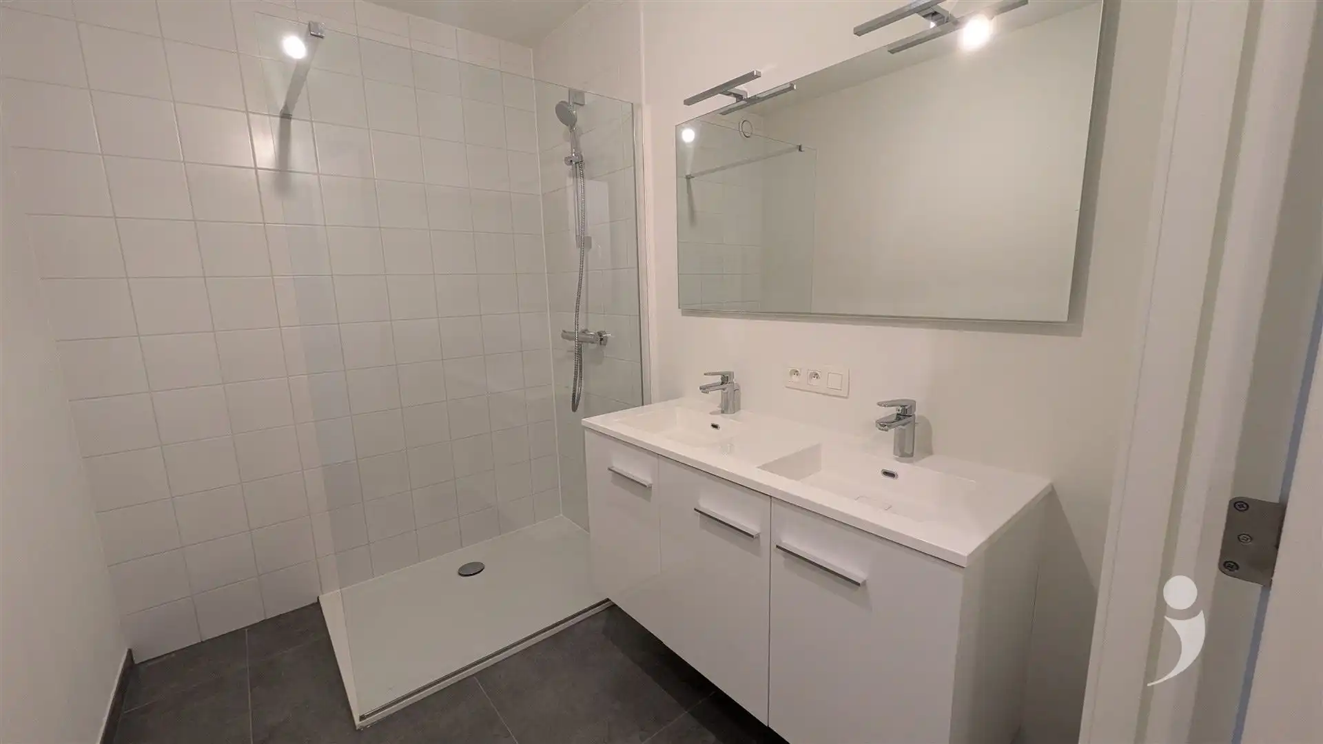 goed gelegen nieuwbouwappartement aan station Aarschot foto 3