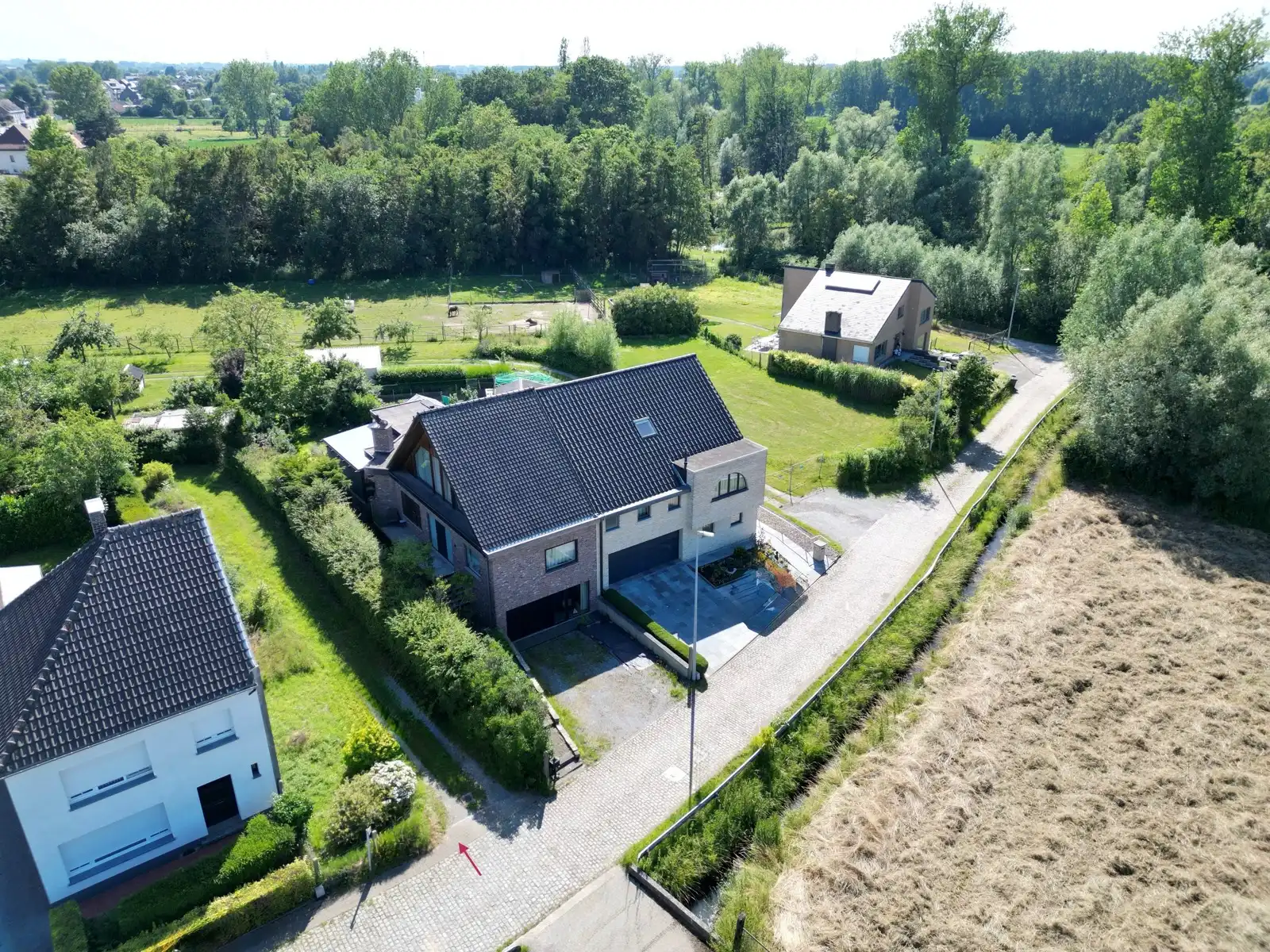 Bouwgrond voor een HOB op een rustige locatie te Herdersem! foto 2