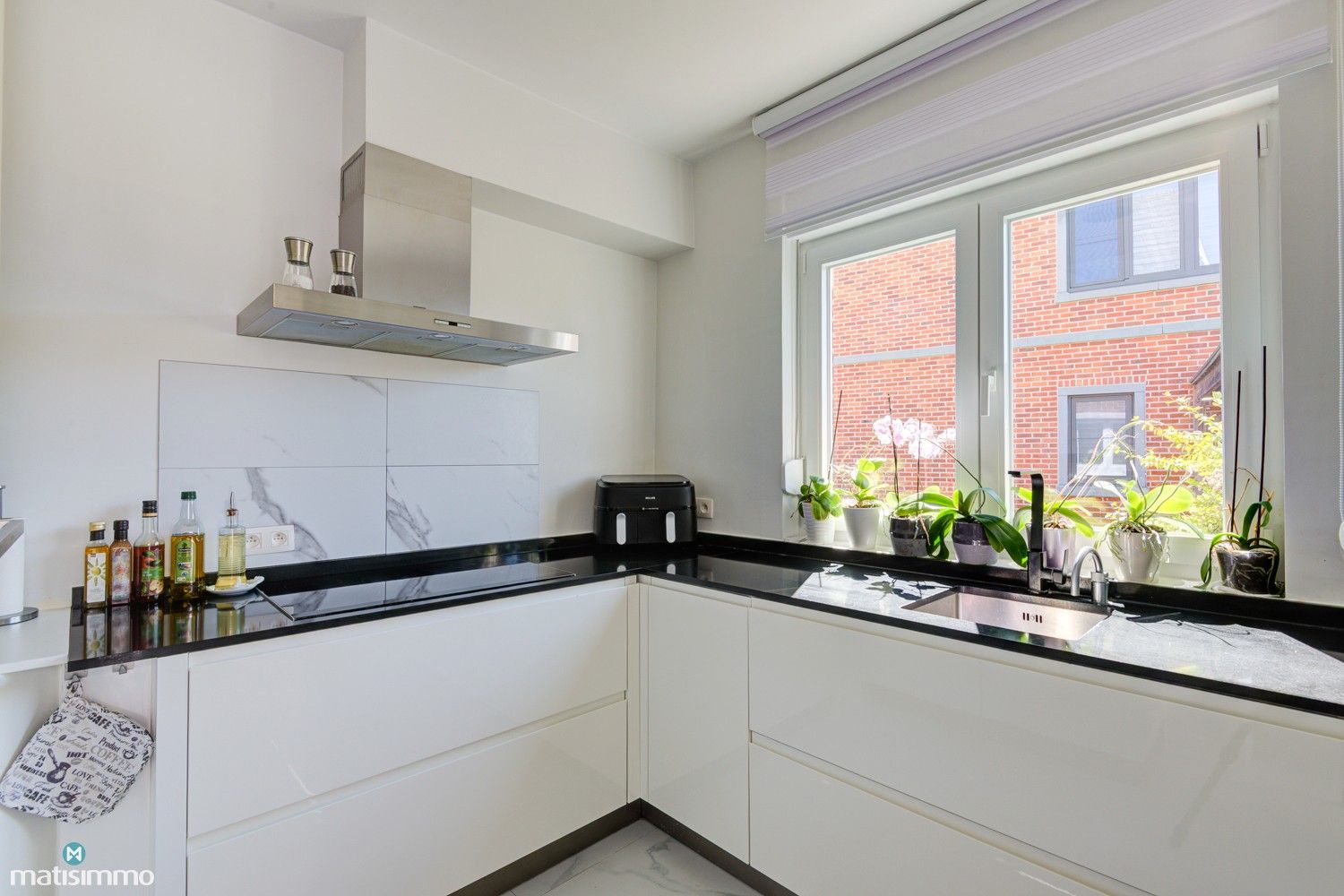GERENOVEERDE INSTAPKLARE WONING MET 3 SLAAPKAMERS OP ENKELE MINUTEN RIJDEN VAN HET CENTRUM VAN TONGEREN foto 10