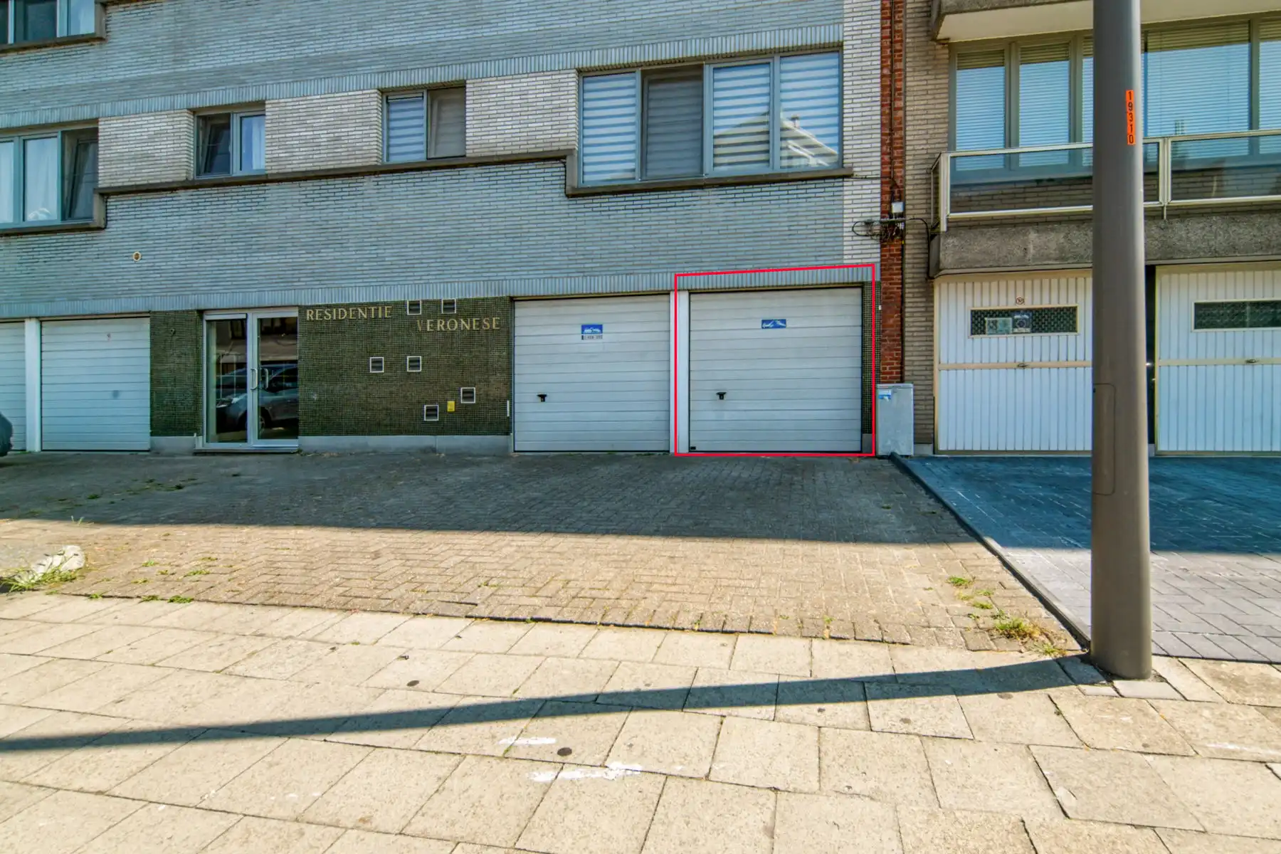 Aangenaam appartement met 3 slaapkamers en terras. foto 9
