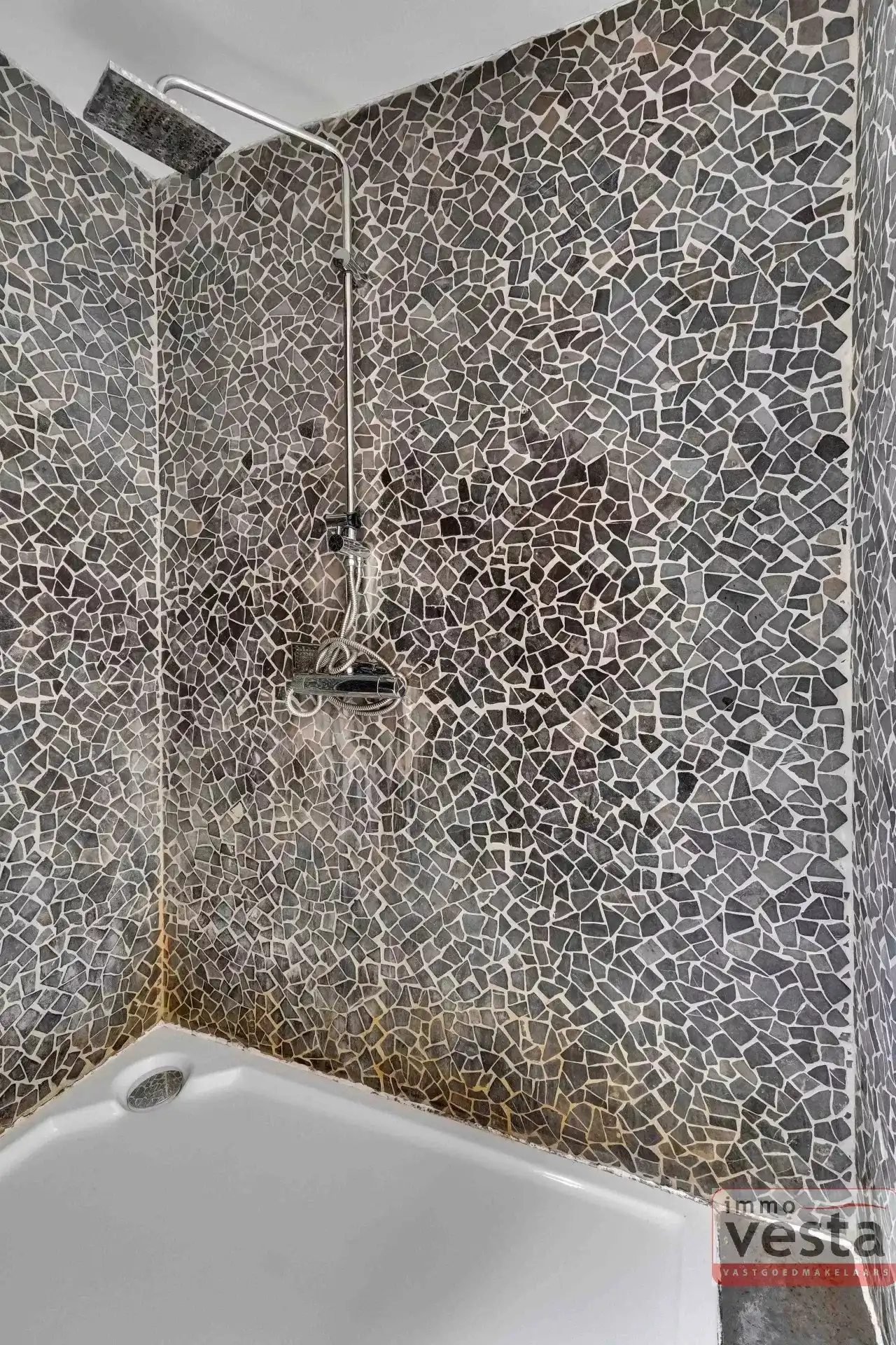 Ruime, instapklare woning op goede locatie foto 15