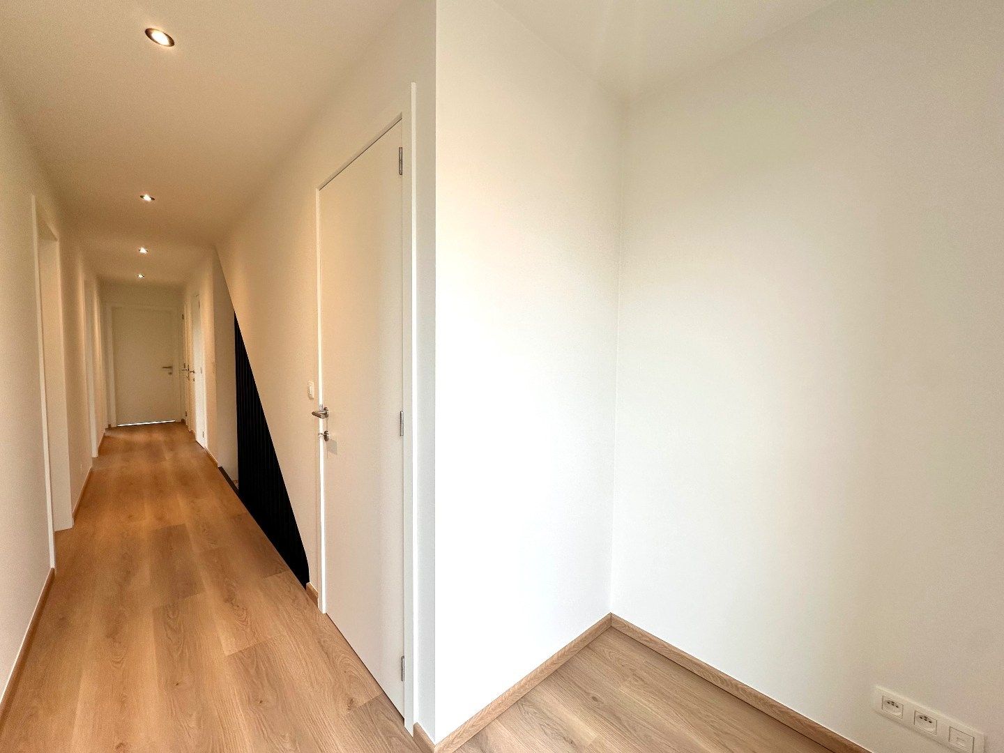 Te huur: prachtige nieuwbouwwoning in groene omgeving te Voeren foto 12