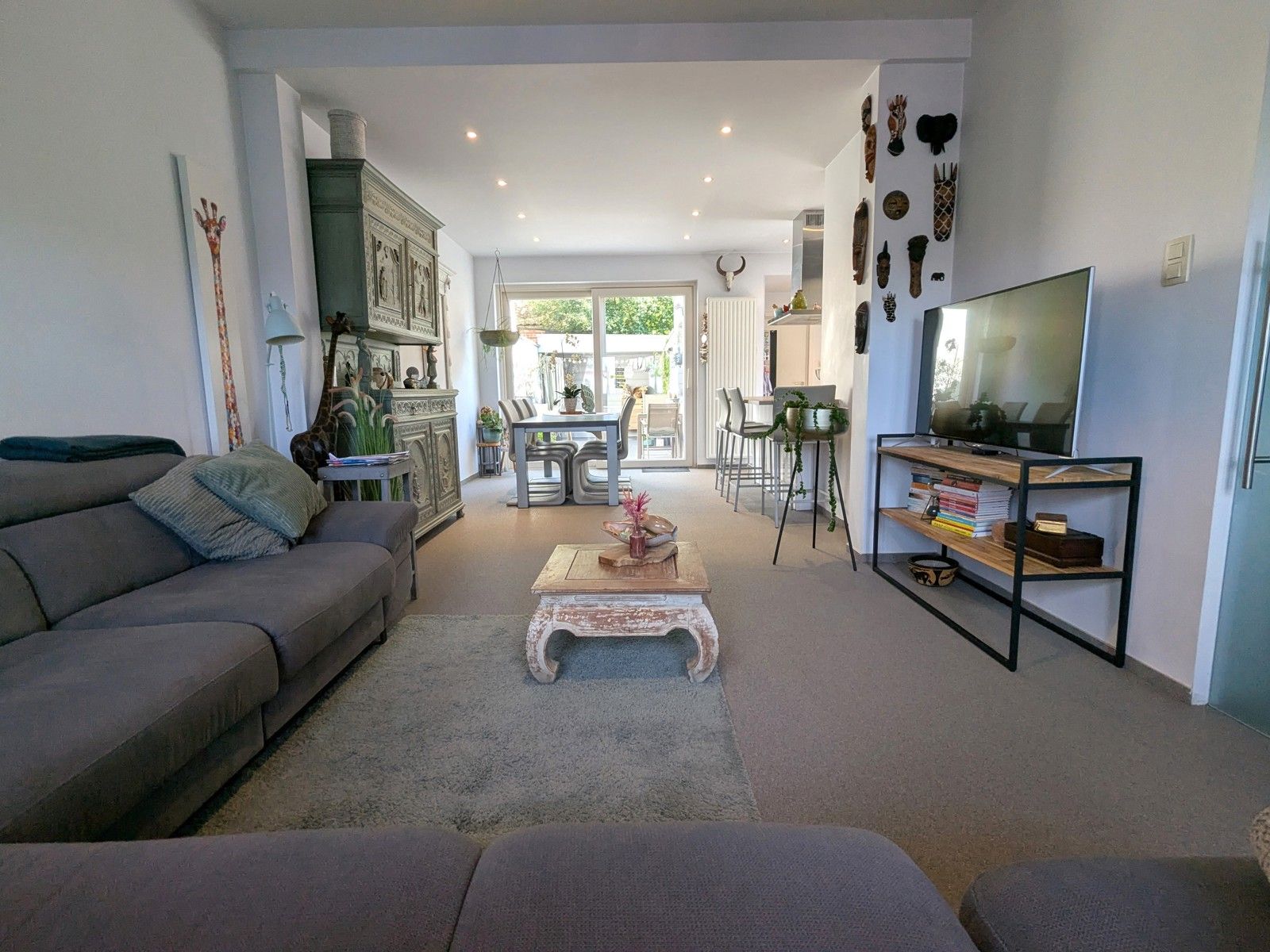 Charmante hoekwoning met knappe afwerking op idyllische plek foto 2