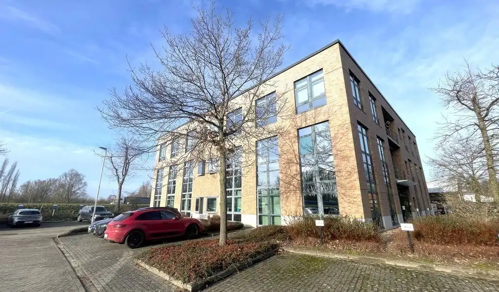 Instapklare kantoorruimte te huur in Businesspark E19 te Mechelen foto {{pictureIndex}}