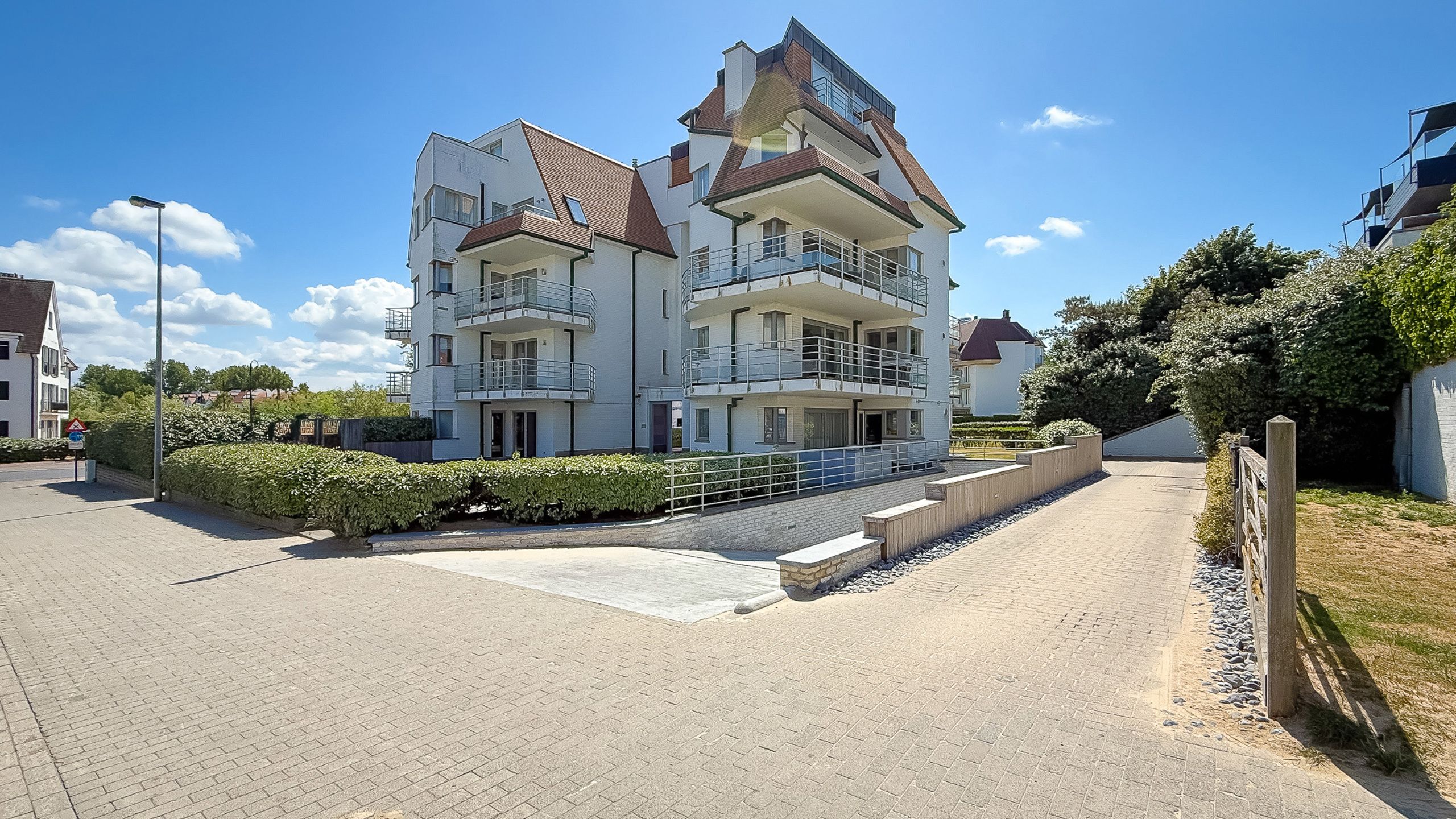 TUINAPPARTEMENT op toplocatie in het Zoute – Wandeldijk foto 2