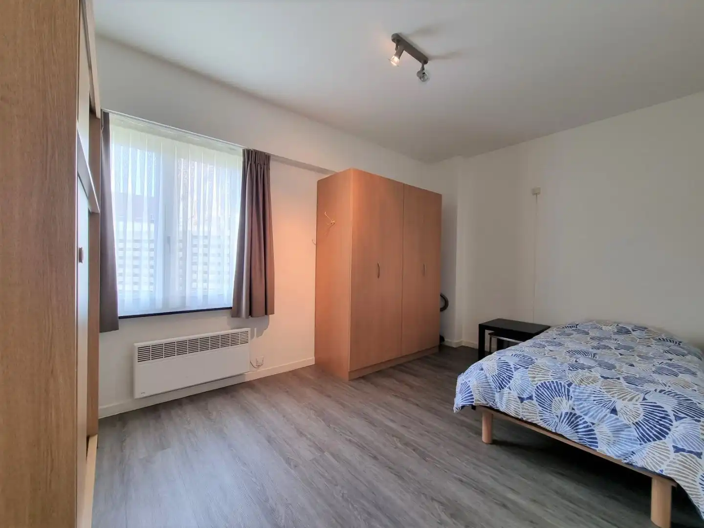 Goed gelegen, ruim  appartement met 3 slaapkamers en zonnige tuin - Heist foto 11