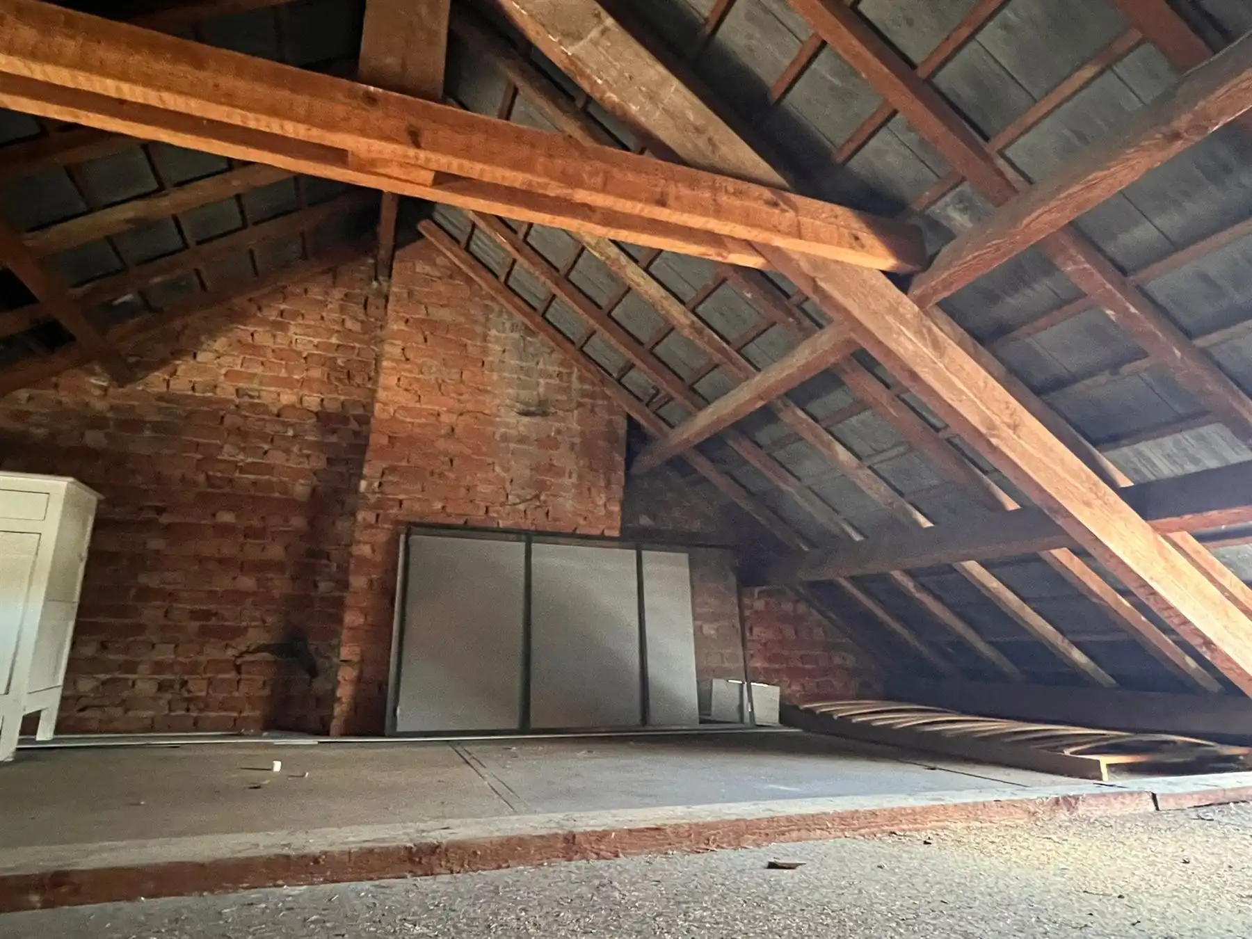 Ruime woning met 5 slaapkamers foto 15