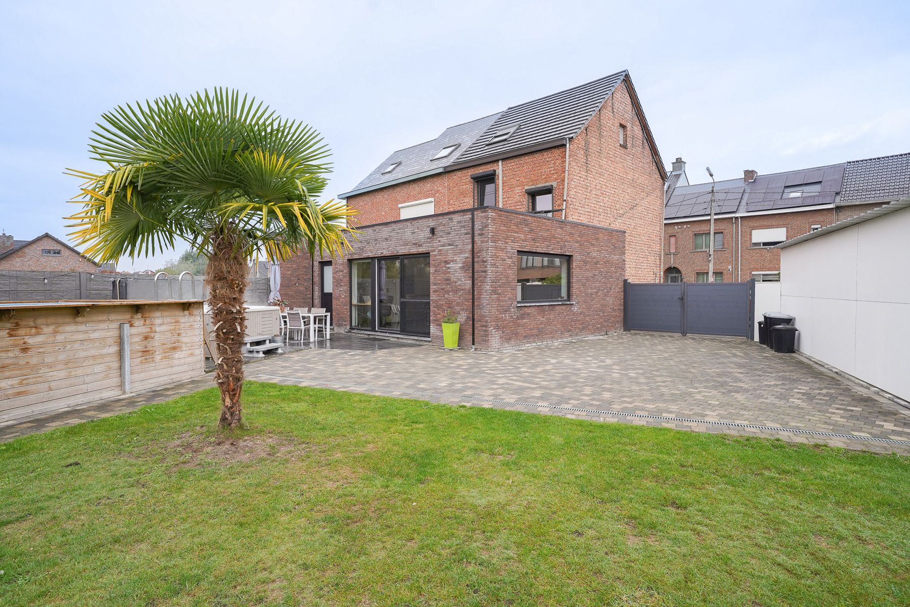 Perfect instapklare, volledig gerenoveerde woning met alle comfort te Kapelle-op-den-Bos foto 28