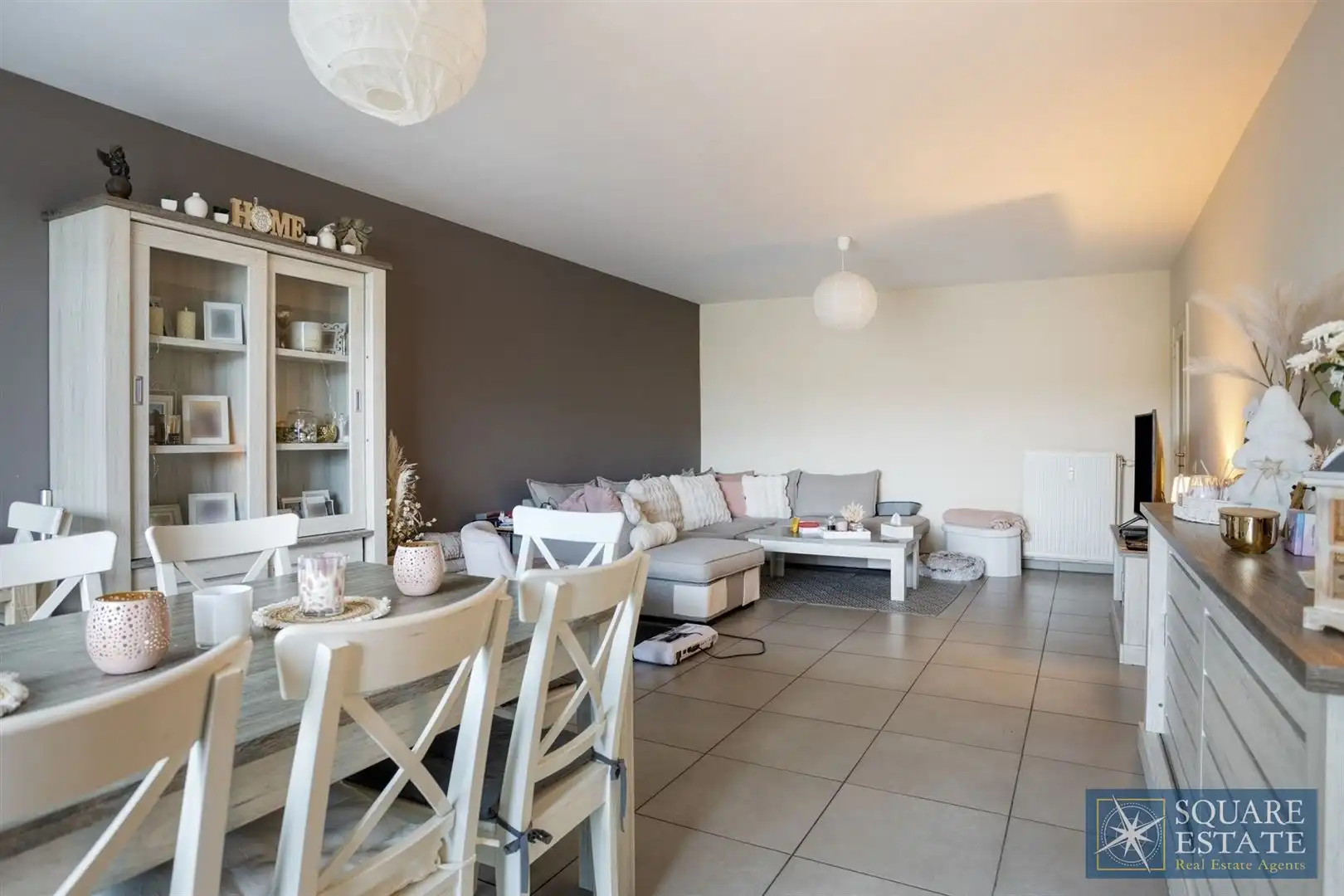 Appartement foto {{pictureIndex}}