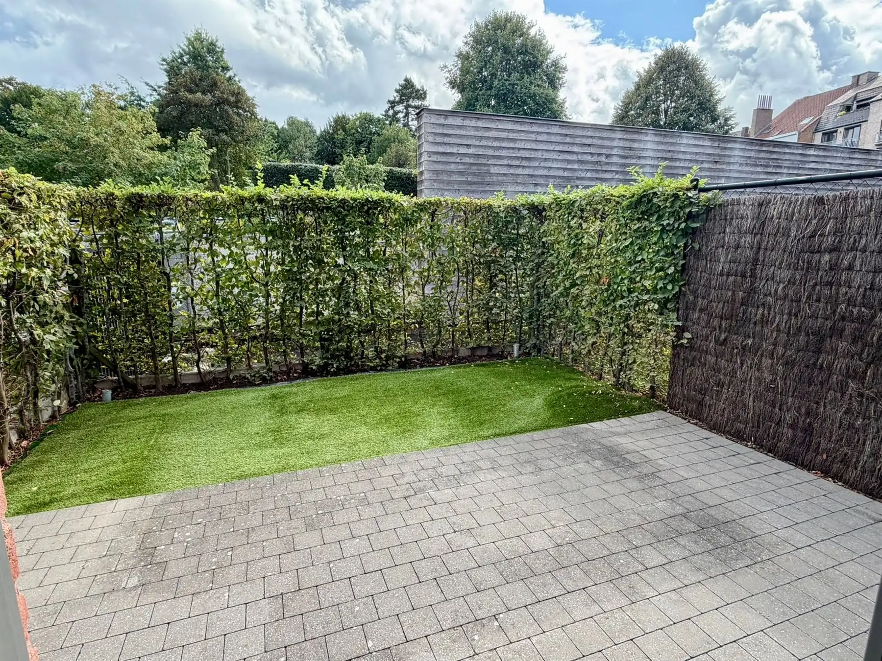 Prachtige, recente stadswoning gelegen in het hartje van Ronse foto 5