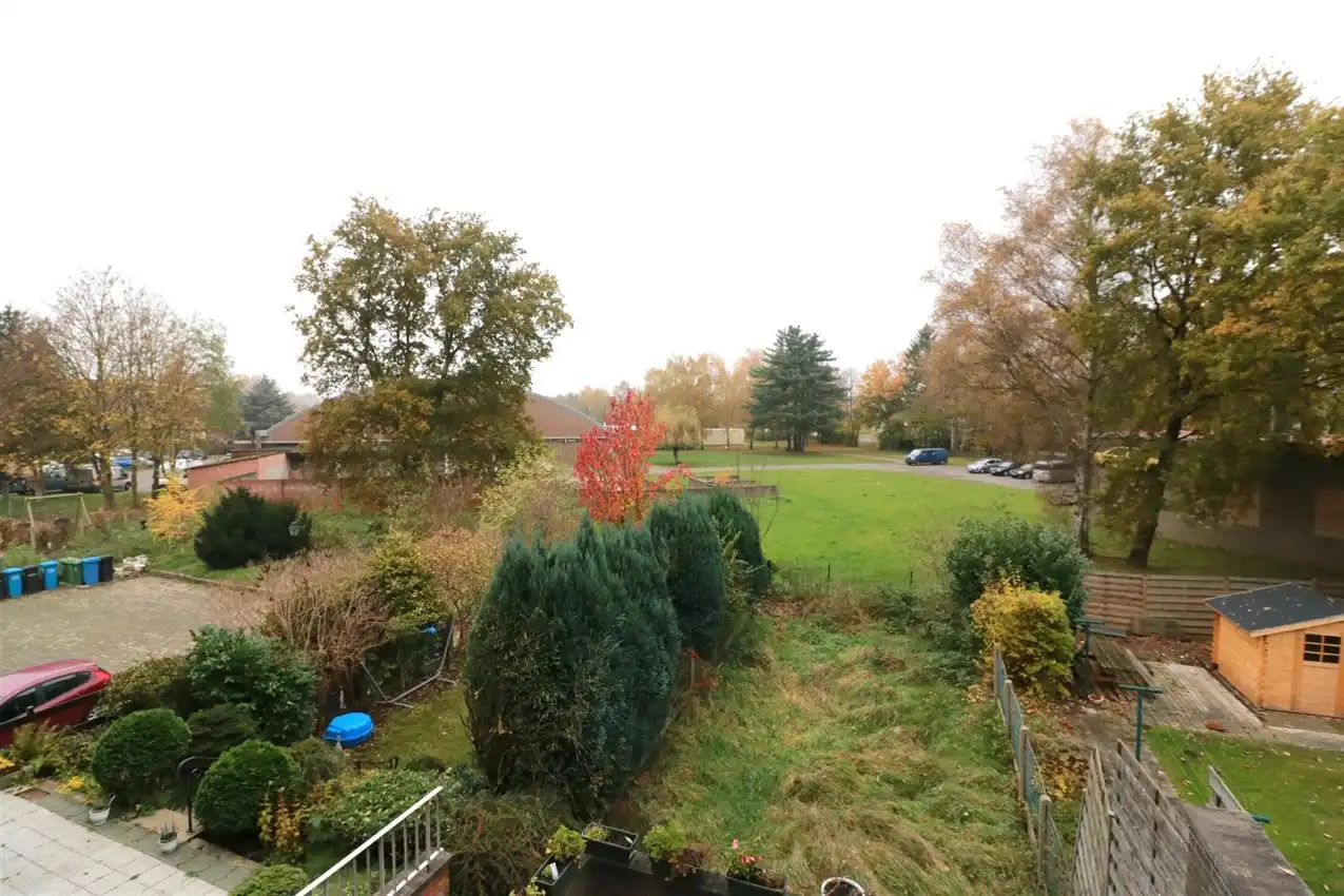 Appartement met 2 slpk, terras, tuin en autostaanplaats foto 20