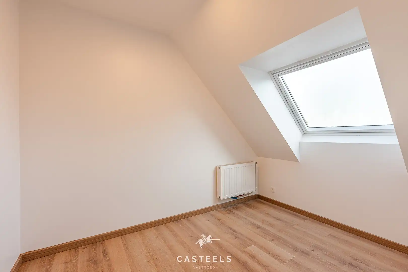 Recent gerenoveerde woning met 5 slpk, koer en terras te Gent foto 26