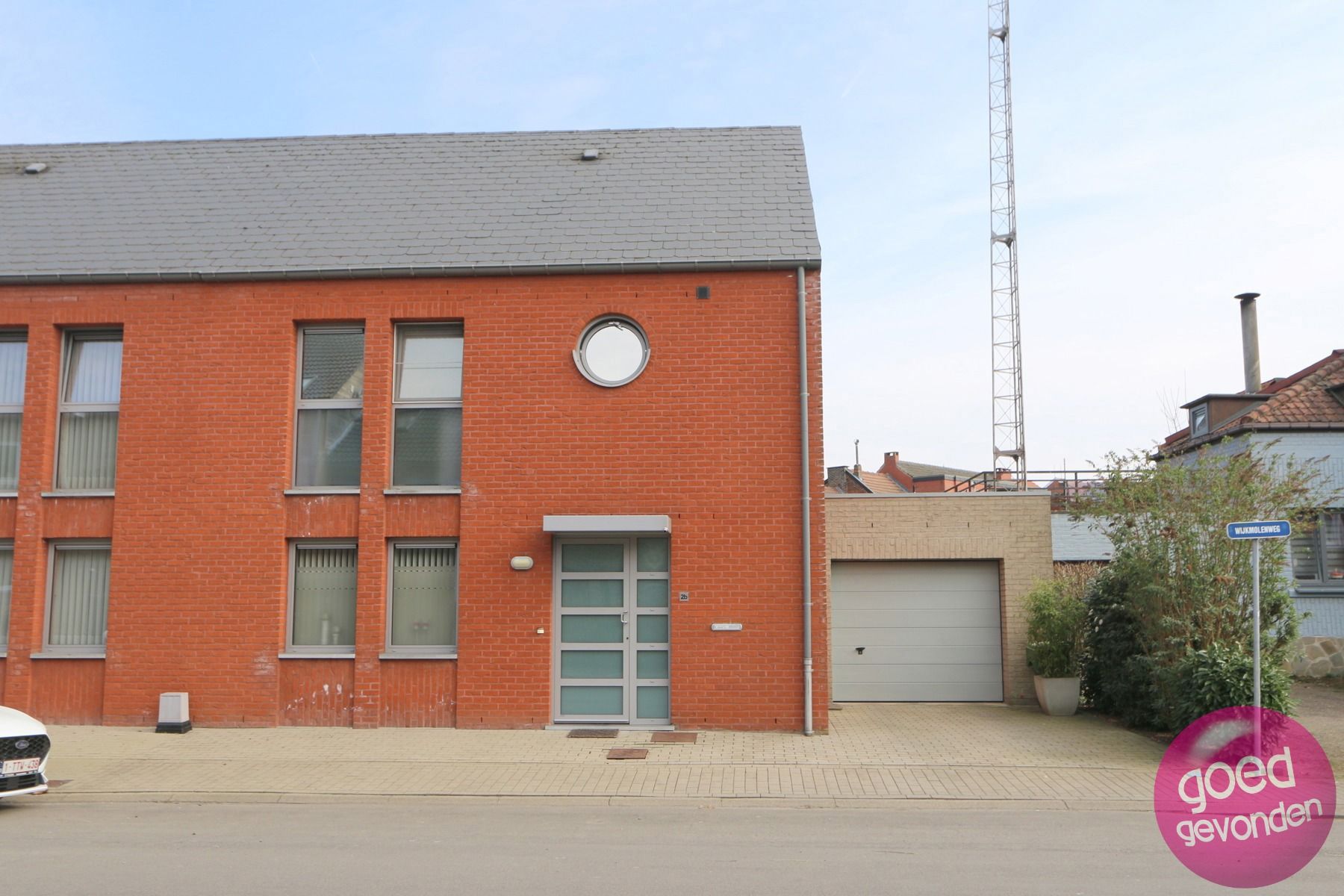 WONING - 3 SLK - TERRAS - TUIN - GARAGE - CENTRAAL - RUSTIG foto 2