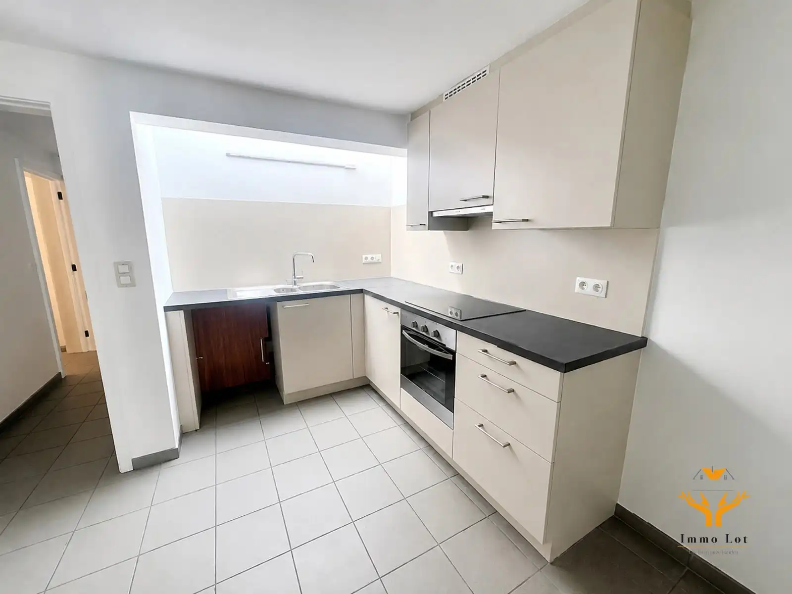 Knus tweeslaapkamerappartement te huur in Zele foto 2
